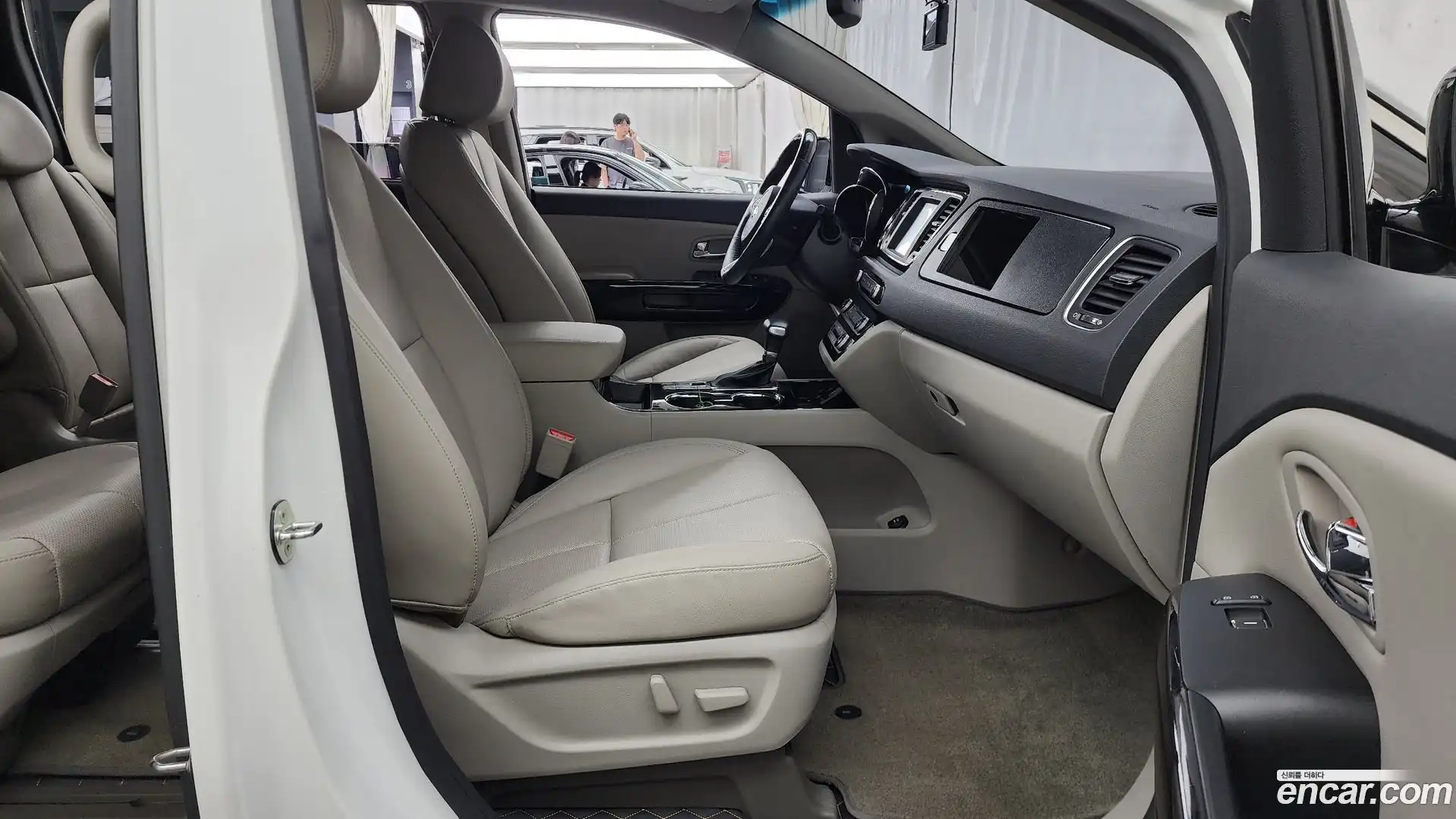 Canival Kia 2018.10-OPTION-015