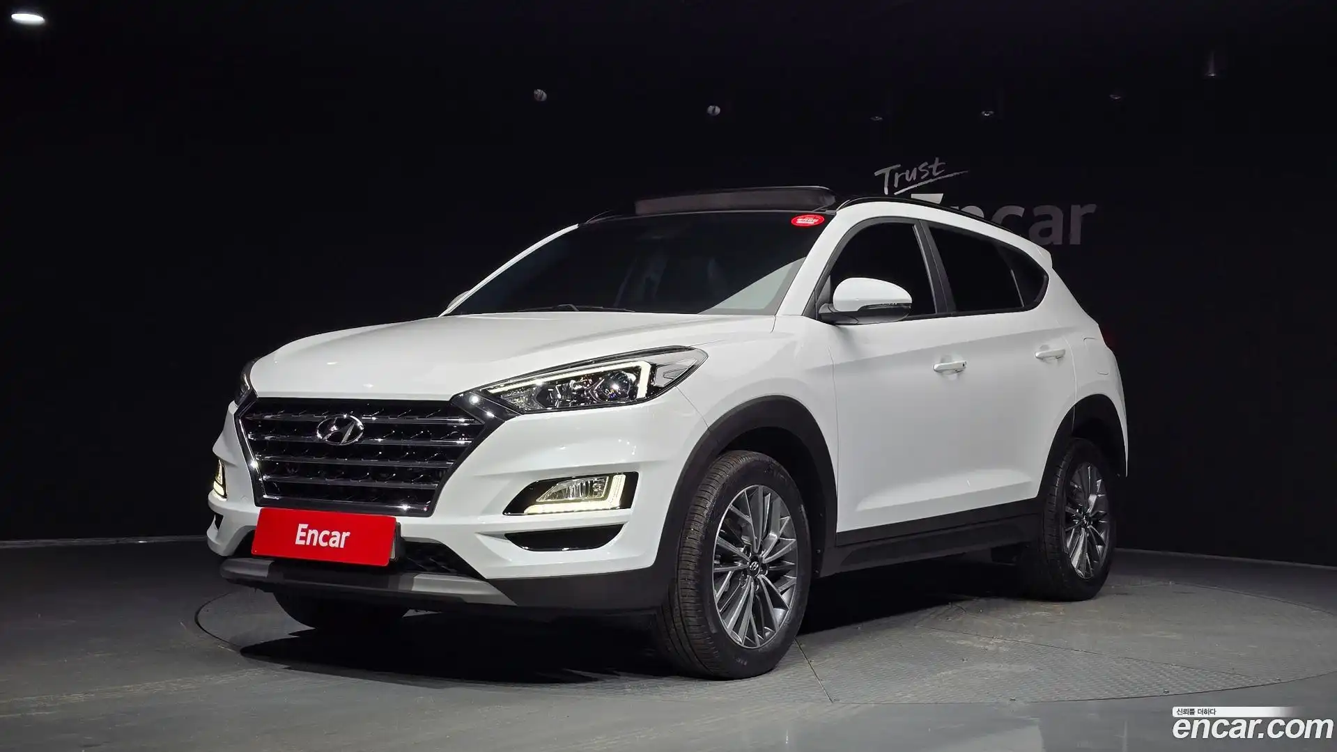 Tucson Hyundai 2019.6-OUTER-001