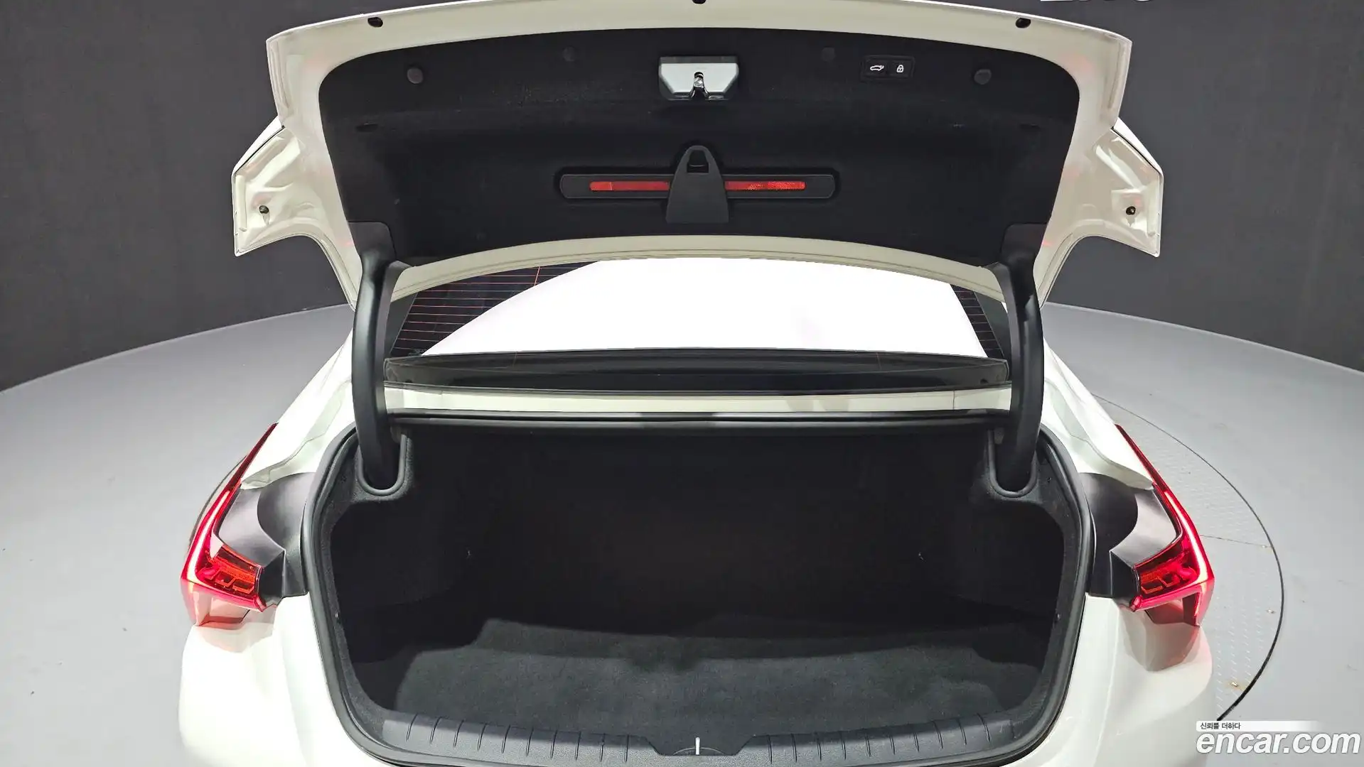 K8 Kia 2023.4-OPTION-024