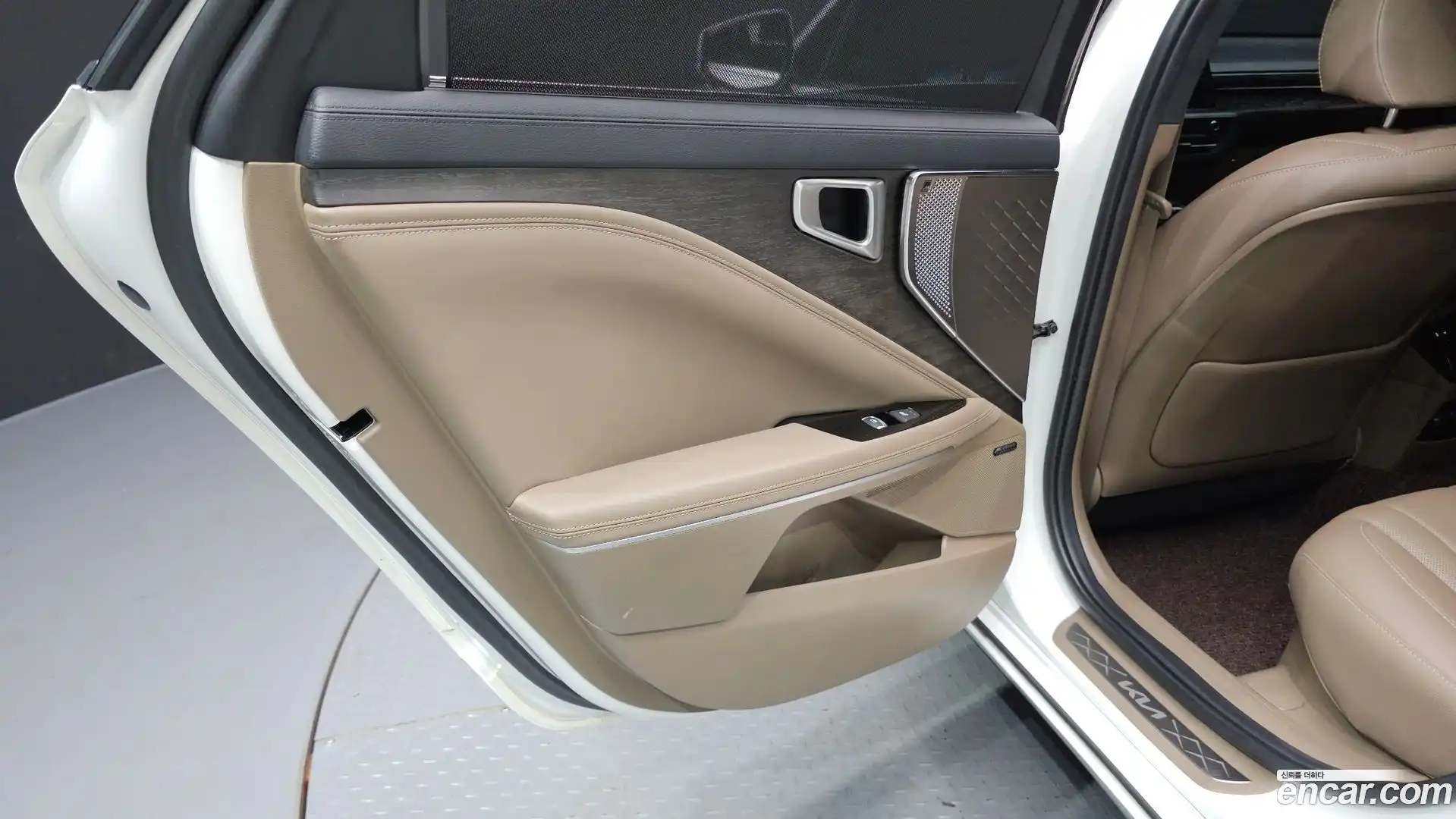 K8 Kia 2023.4-INNER-035
