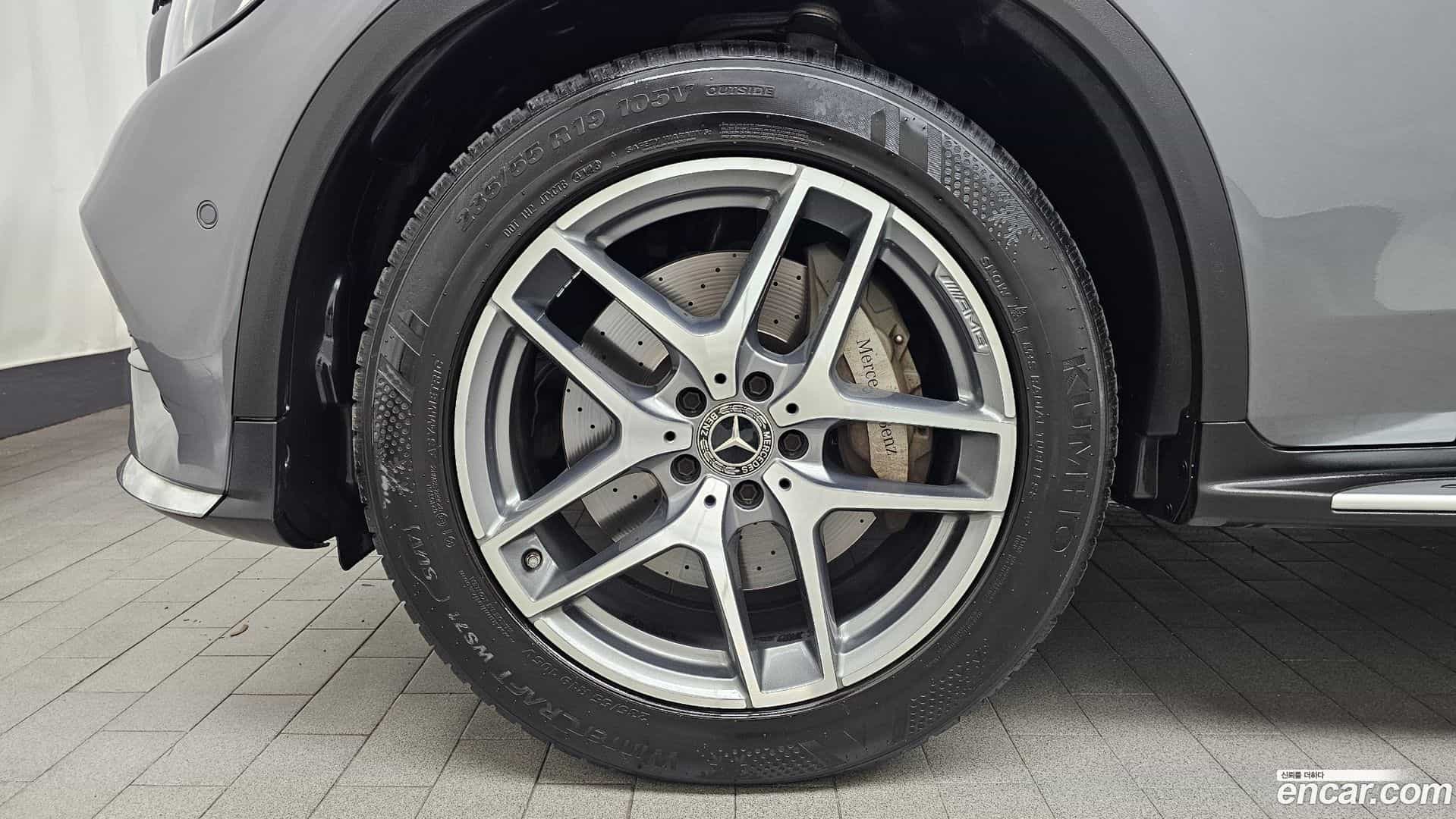 GLC-Class Mercedes-Benz 2018.3-OUTER-005