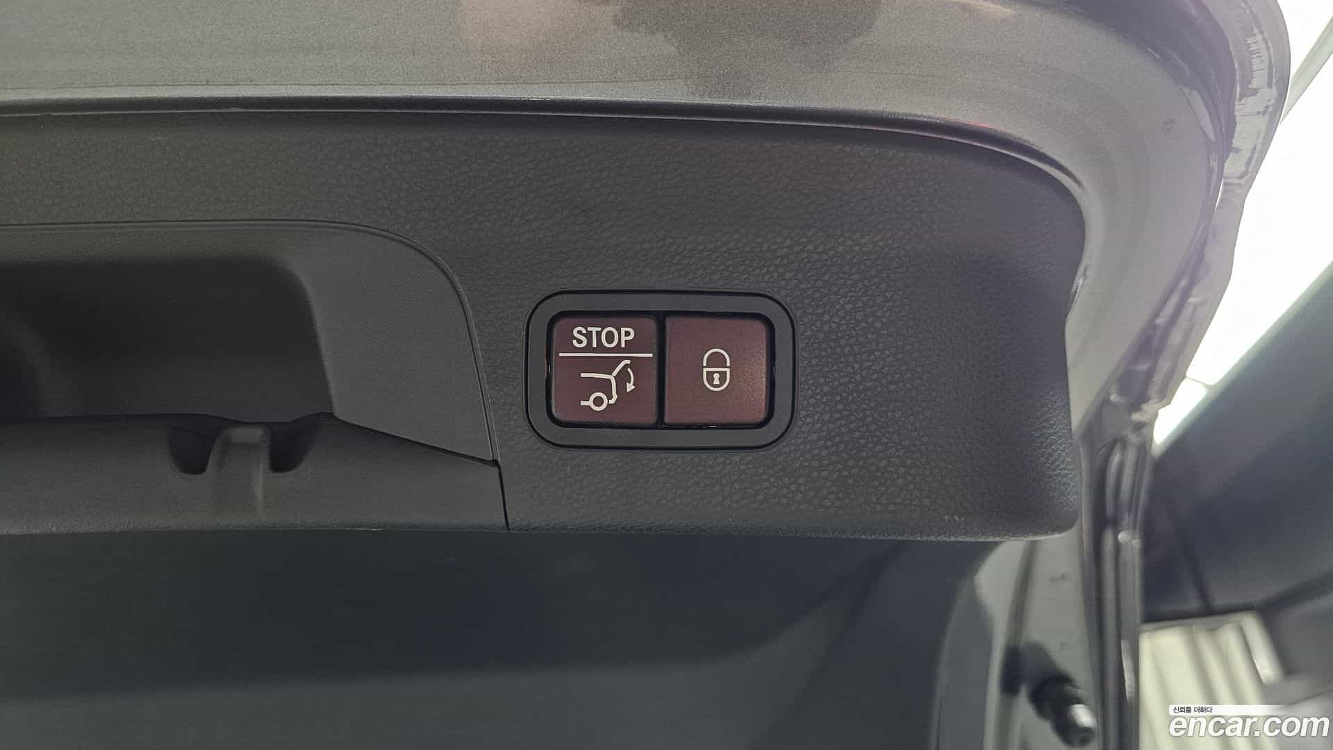 GLC-Class Mercedes-Benz 2018.3-OPTION-019