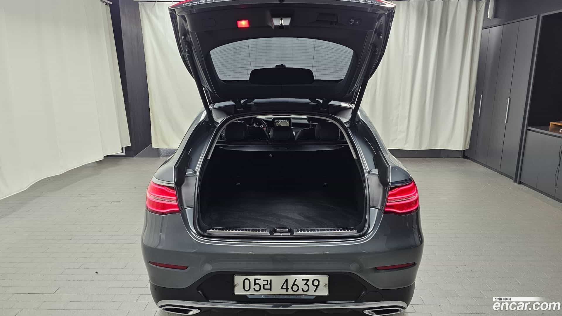 GLC-Class Mercedes-Benz 2018.3-OPTION-020