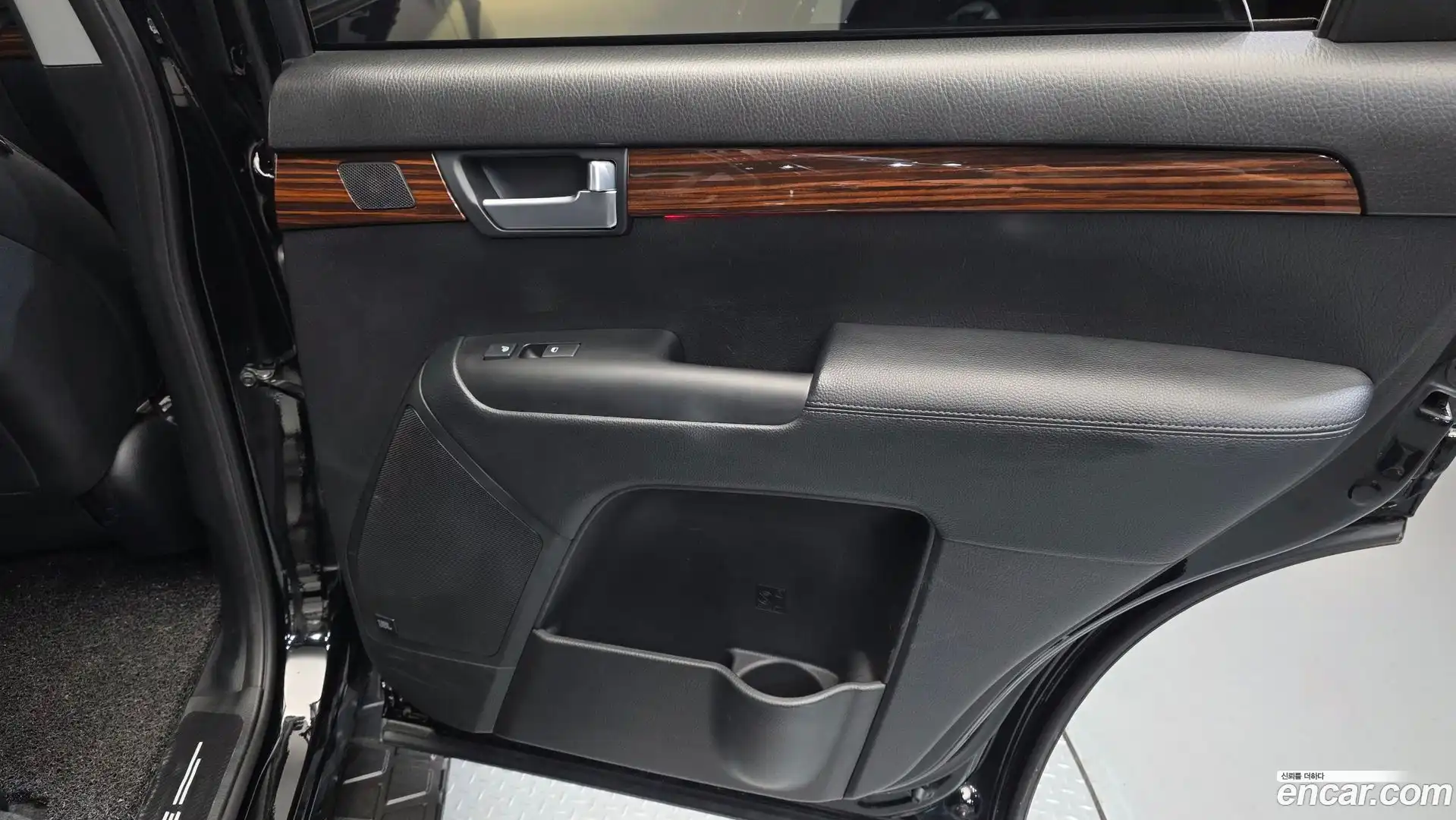 Mohave Kia 2017.4-INNER-035