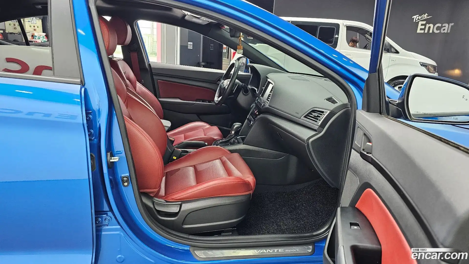AVANTE Hyundai 2016.6-OPTION-015