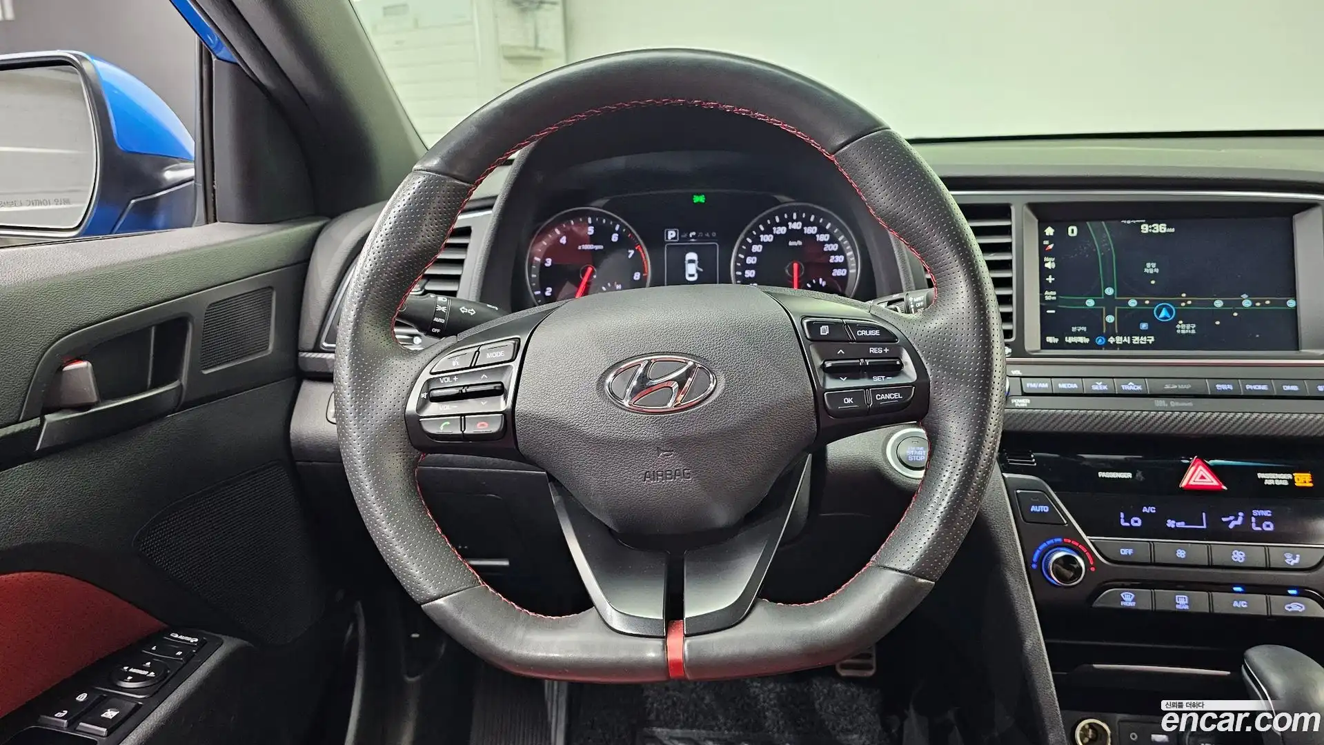 AVANTE Hyundai 2016.6-OPTION-017