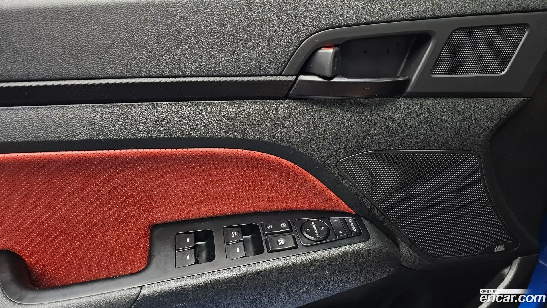 AVANTE Hyundai 2016.6-OPTION-040
