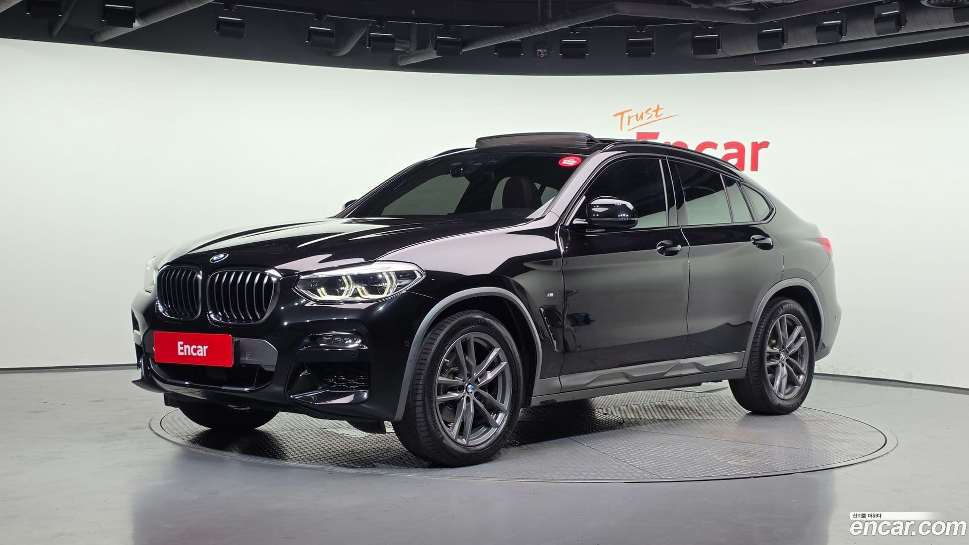 Main__Slider__Photo:X4 BMW 2020.1-0