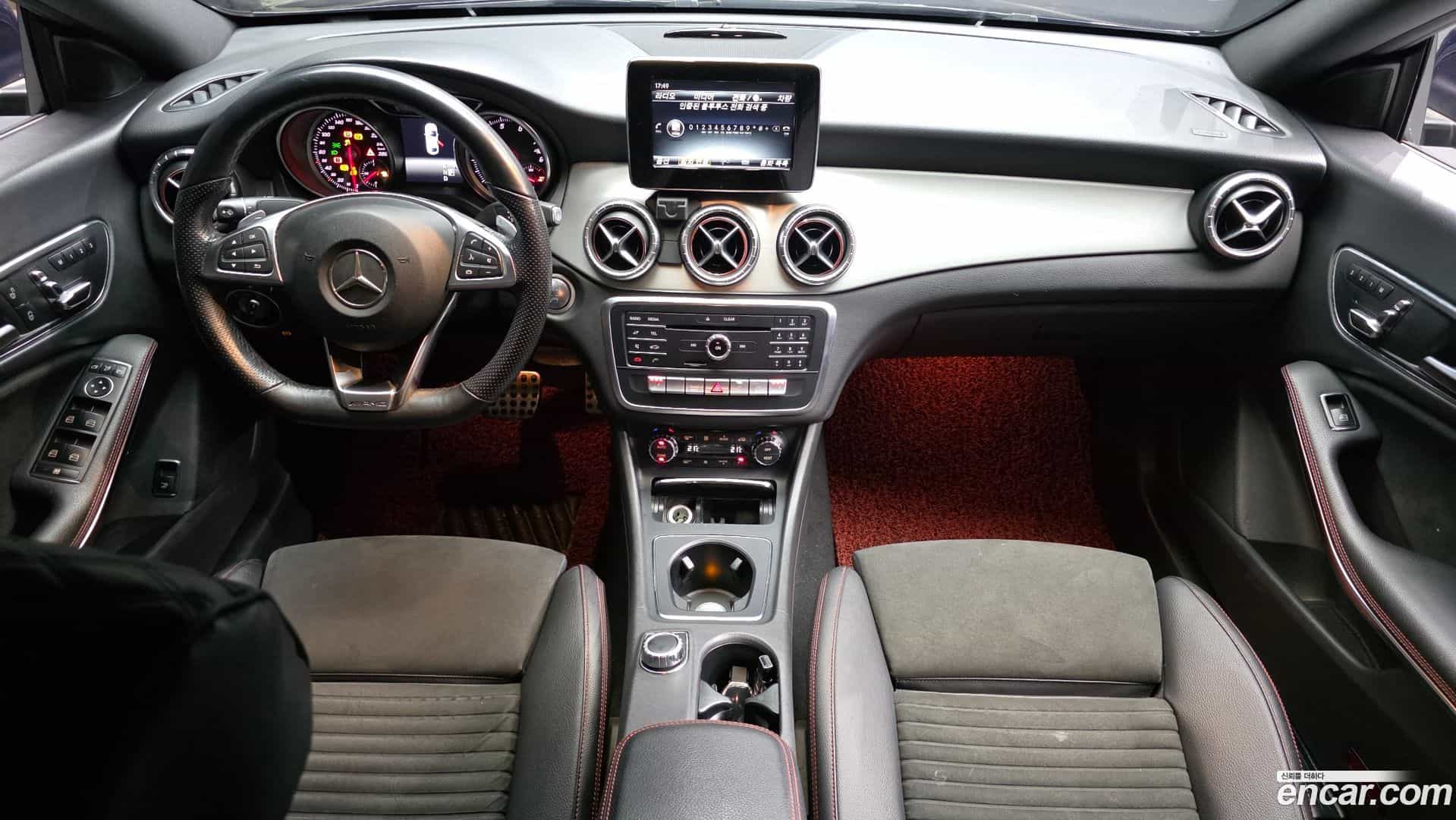 CLA-Class Mercedes-Benz 2018.10-INNER-007