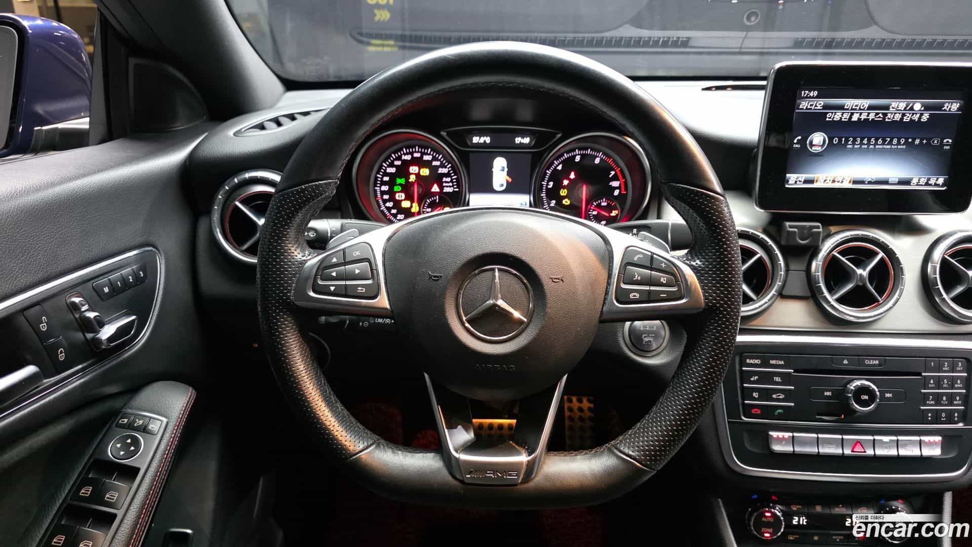 CLA-Class Mercedes-Benz 2018.10-OPTION-017
