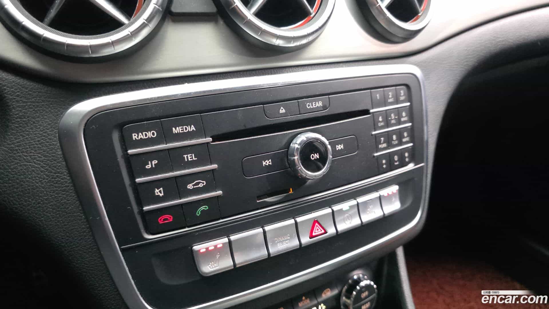 CLA-Class Mercedes-Benz 2018.10-OPTION-020