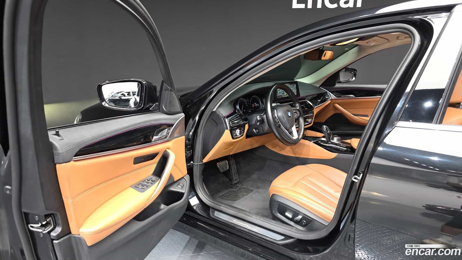 5-Series BMW 2018.10-INNER-010