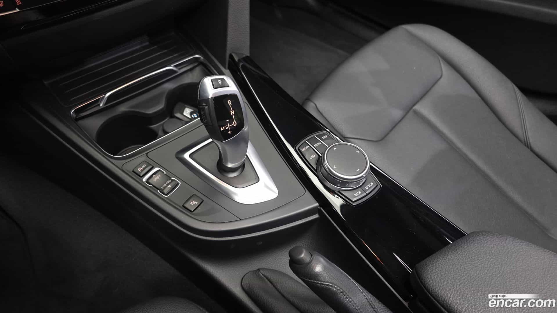 Gran Turismo BMW 2017.4-INNER-009