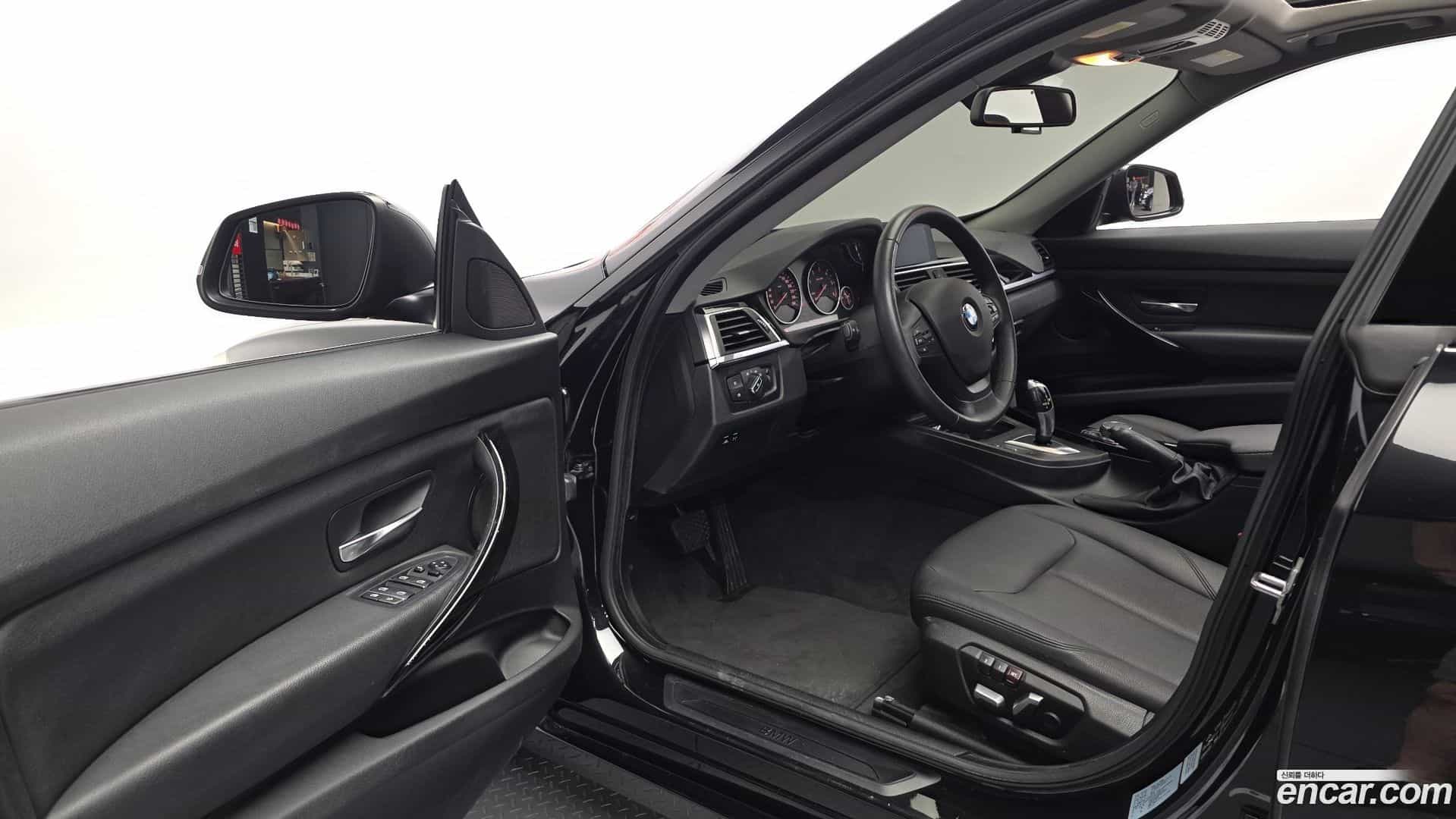Gran Turismo BMW 2017.4-INNER-010