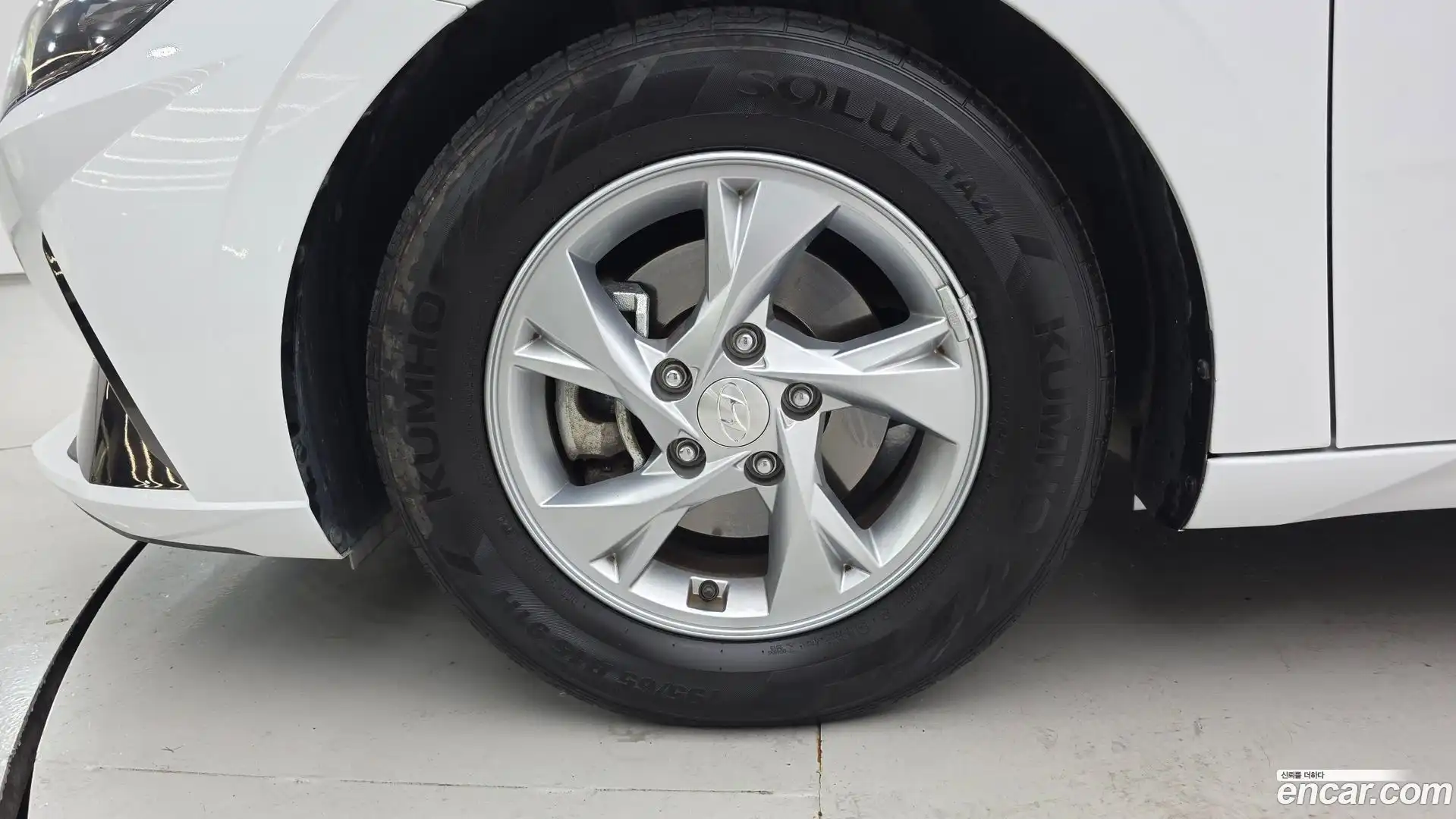 AVANTE Hyundai 2021.1-OUTER-005
