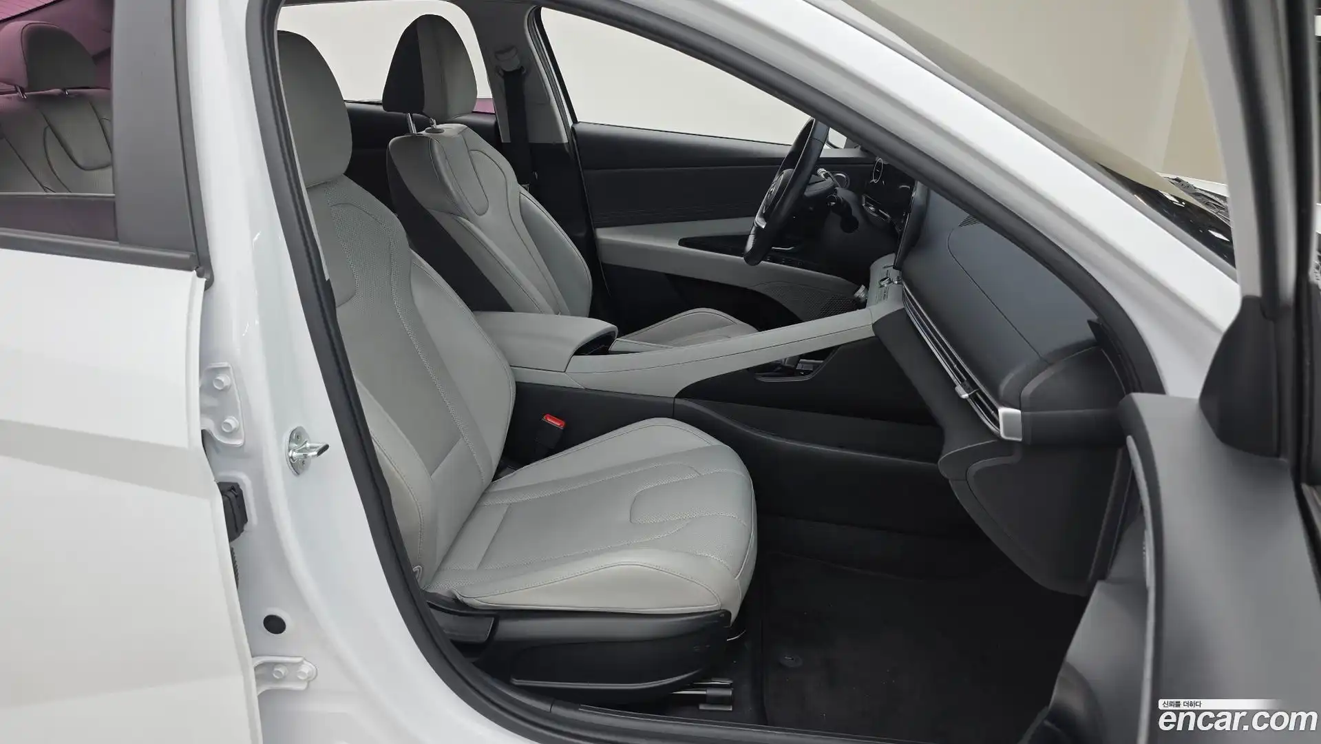 AVANTE Hyundai 2021.1-OPTION-015