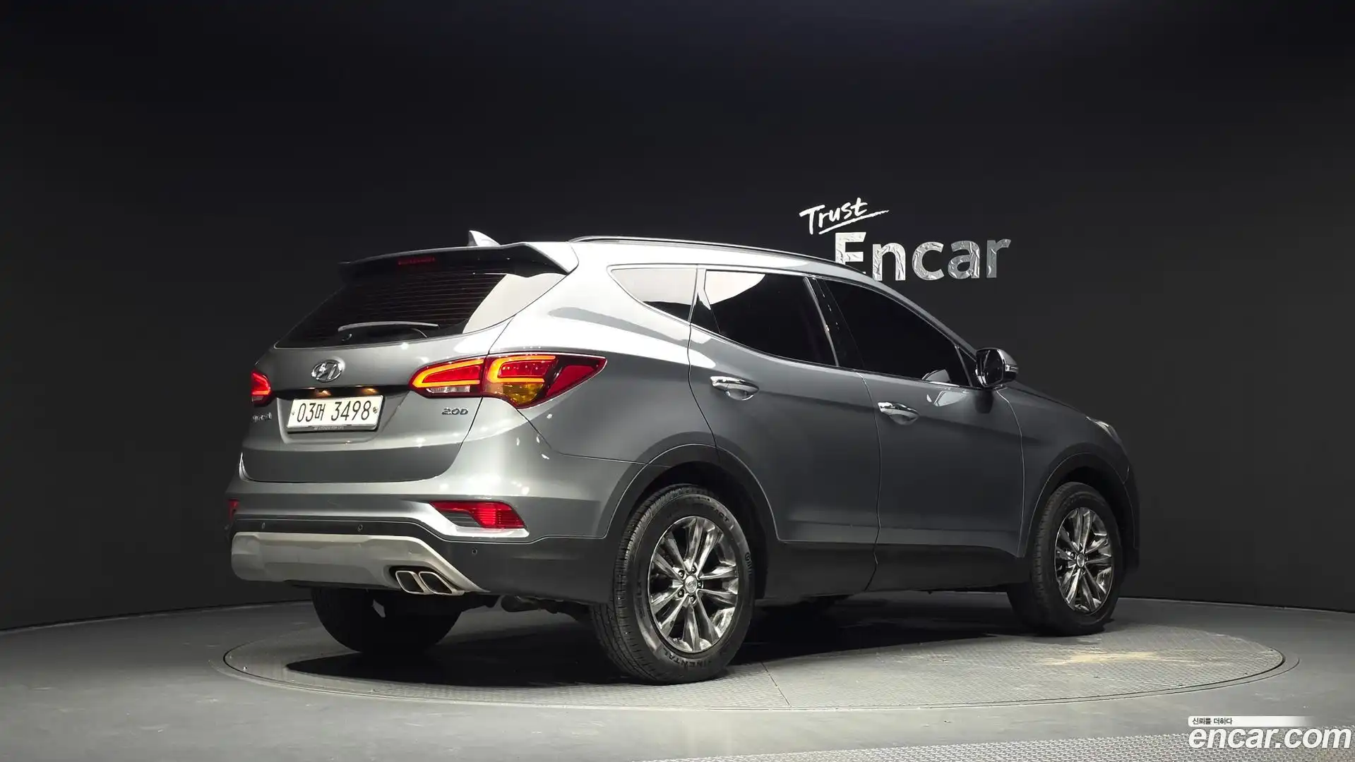 Santafe Hyundai 2017.8-OUTER-002