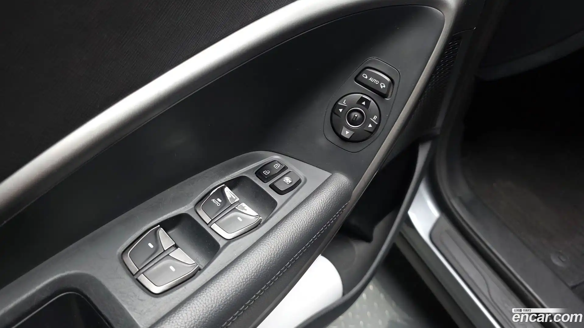 Santafe Hyundai 2017.8-OPTION-022