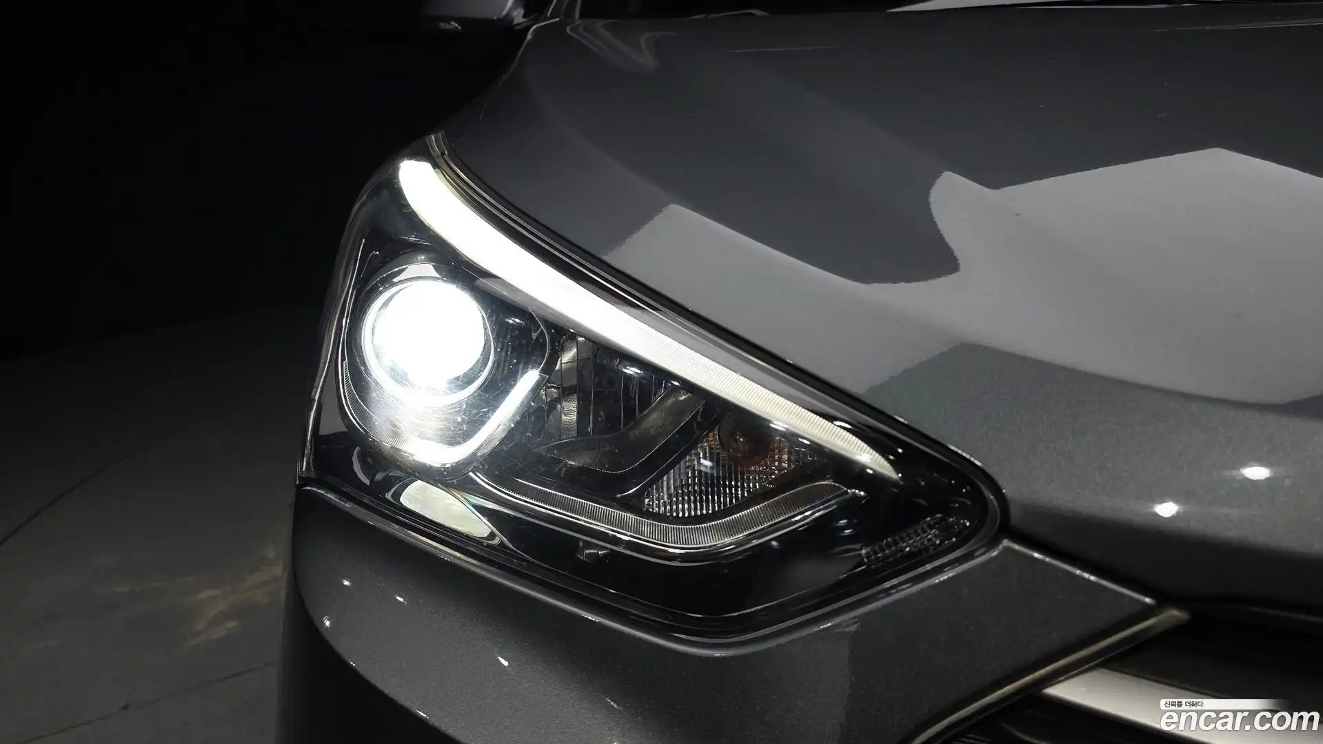 Santafe Hyundai 2017.8-OUTER-032
