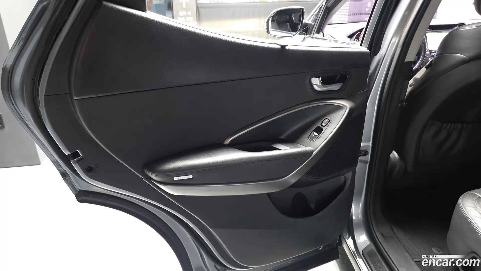 Santafe Hyundai 2017.8-INNER-035