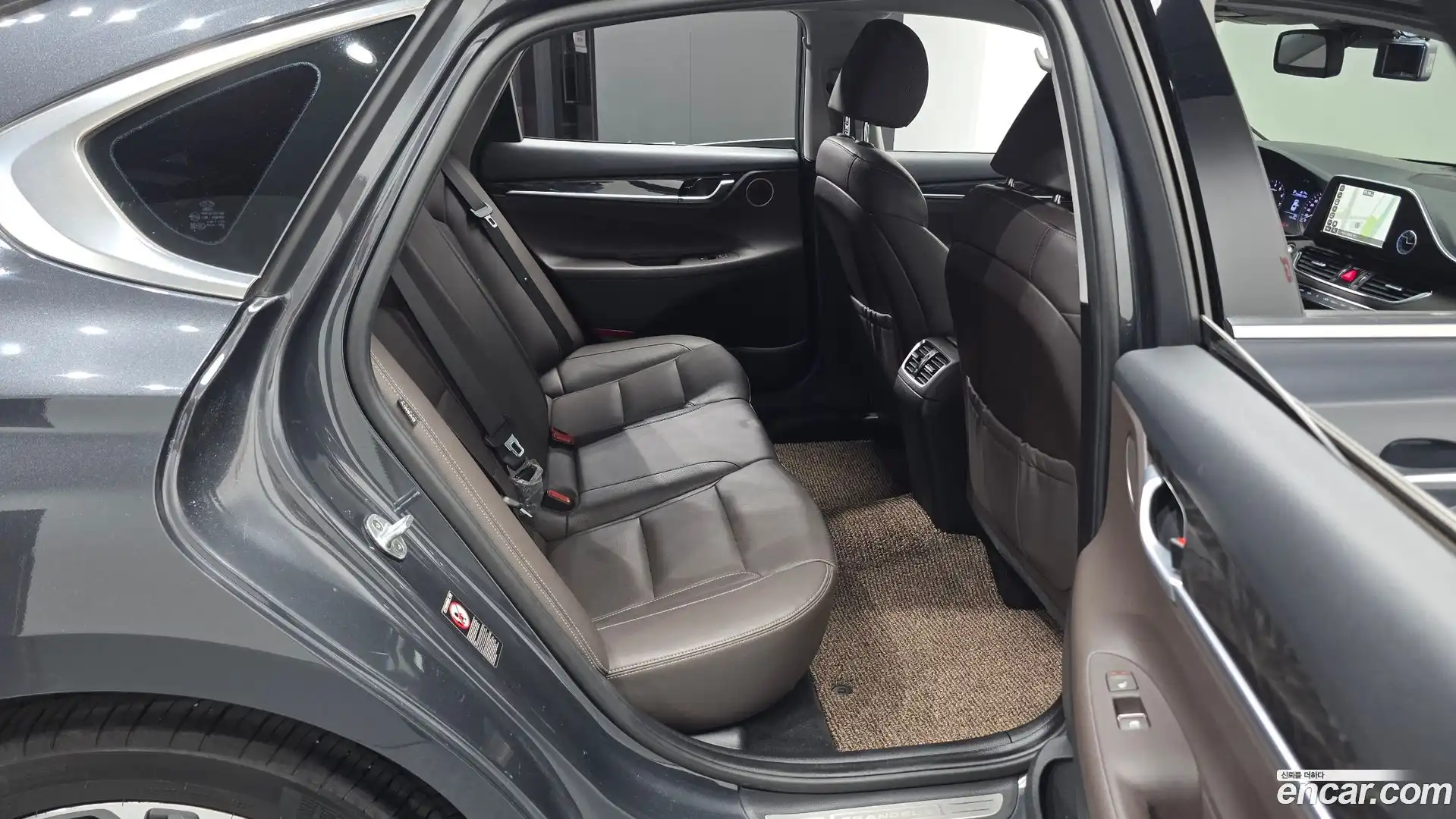 Grandeur Hyundai 2017.5-OPTION-015