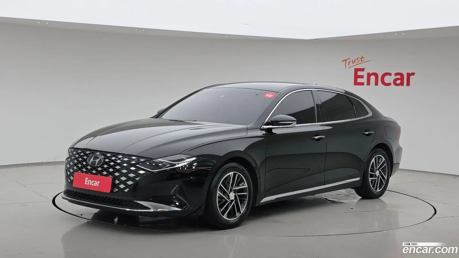 Main__Slider__Photo:Grandeur Hyundai 2020.11-0