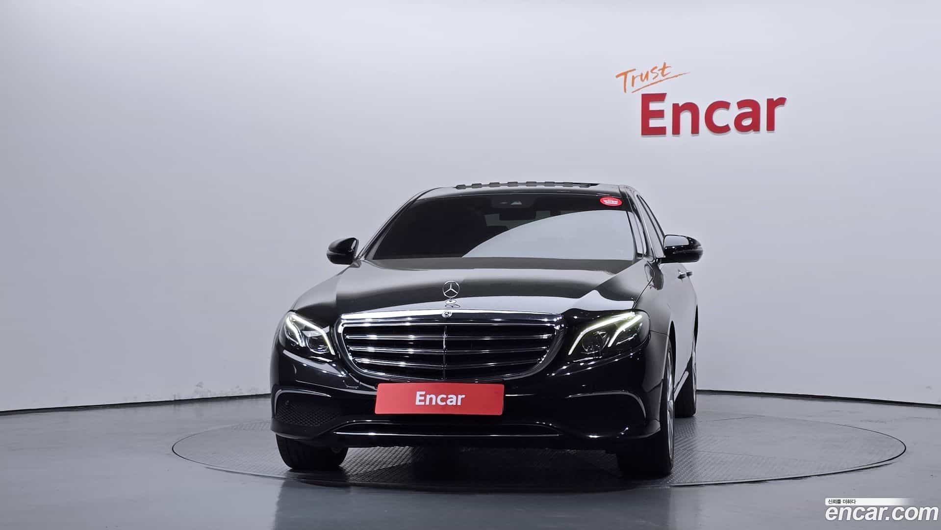 E-Class Mercedes-Benz 2019.5-OUTER-003