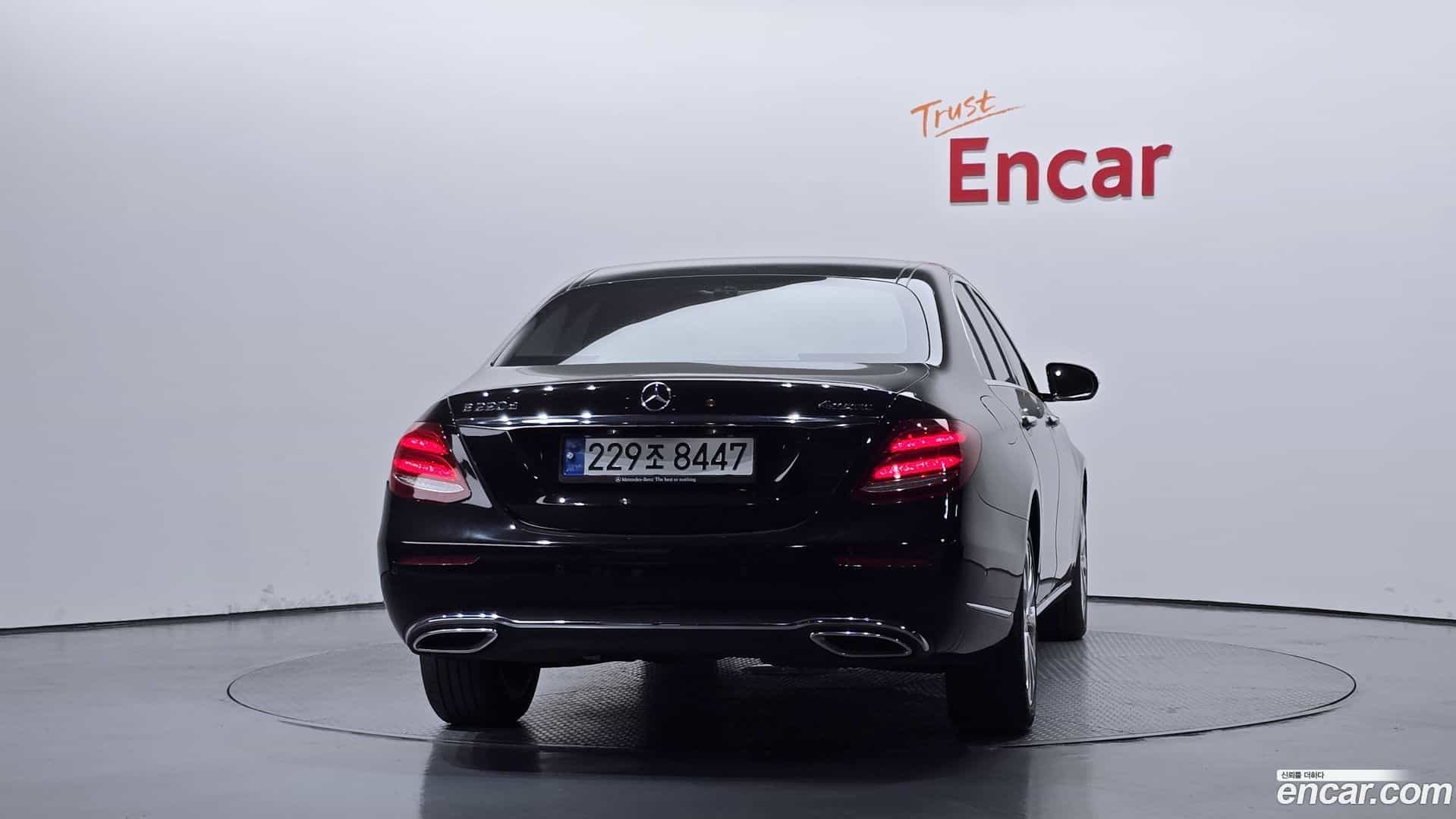 E-Class Mercedes-Benz 2019.5-OUTER-004