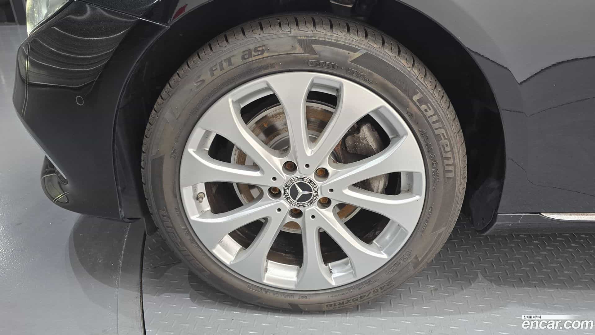 E-Class Mercedes-Benz 2019.5-OUTER-005