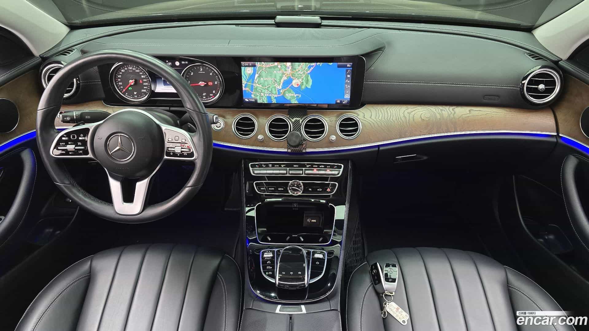 E-Class Mercedes-Benz 2019.5-INNER-007