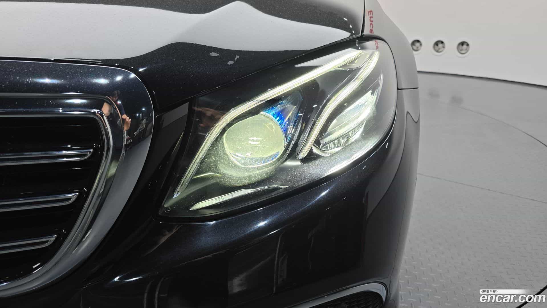 E-Class Mercedes-Benz 2019.5-OUTER-032