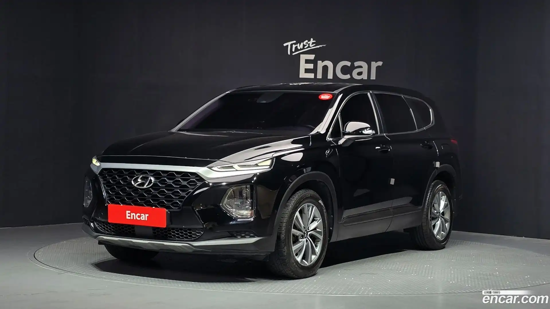Santafe Hyundai 2018.10-OUTER-001