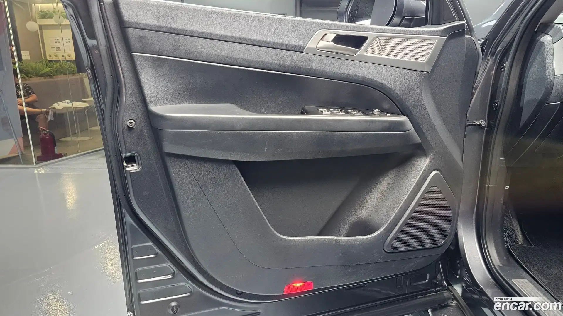 Rexton KG Mobility 2019.2-INNER-034