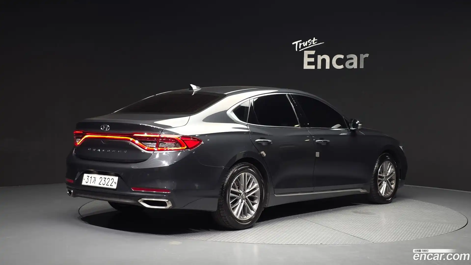 Grandeur Hyundai 2018.11-OUTER-002