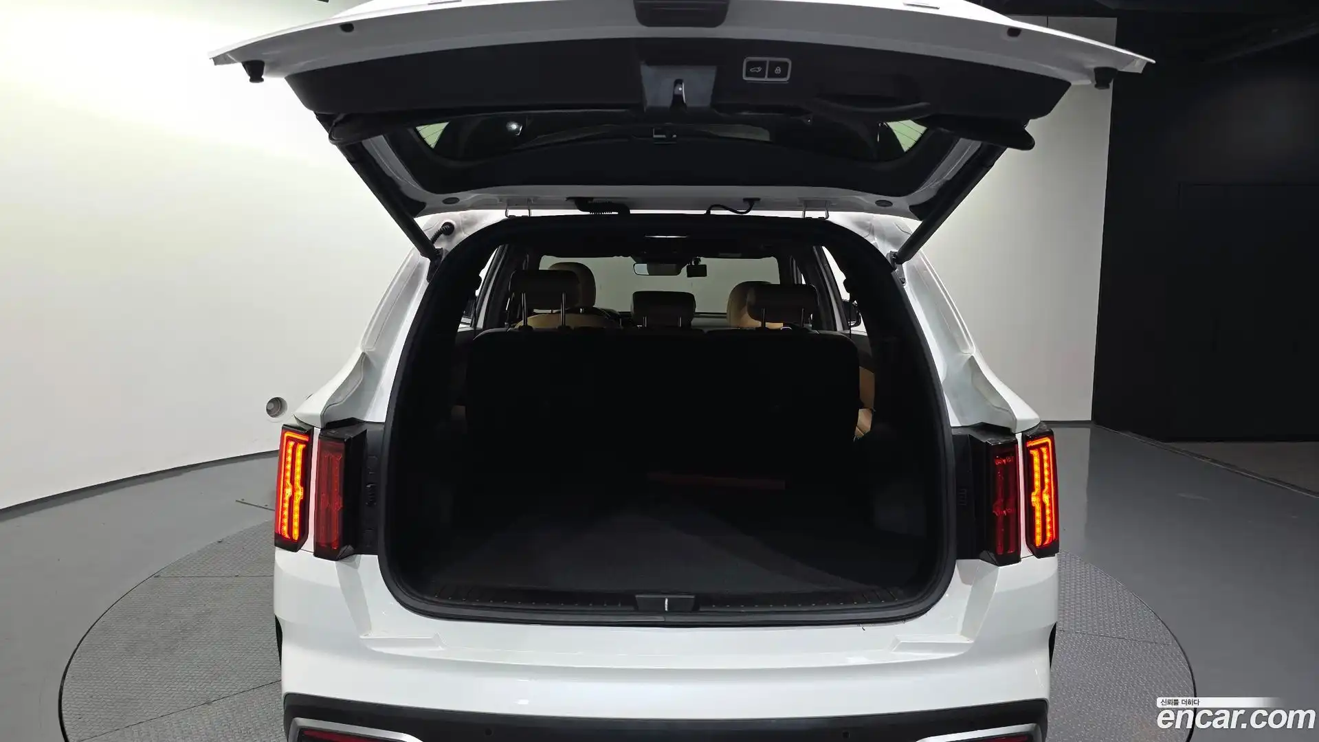 Sorento Kia 2022.3-OPTION-024