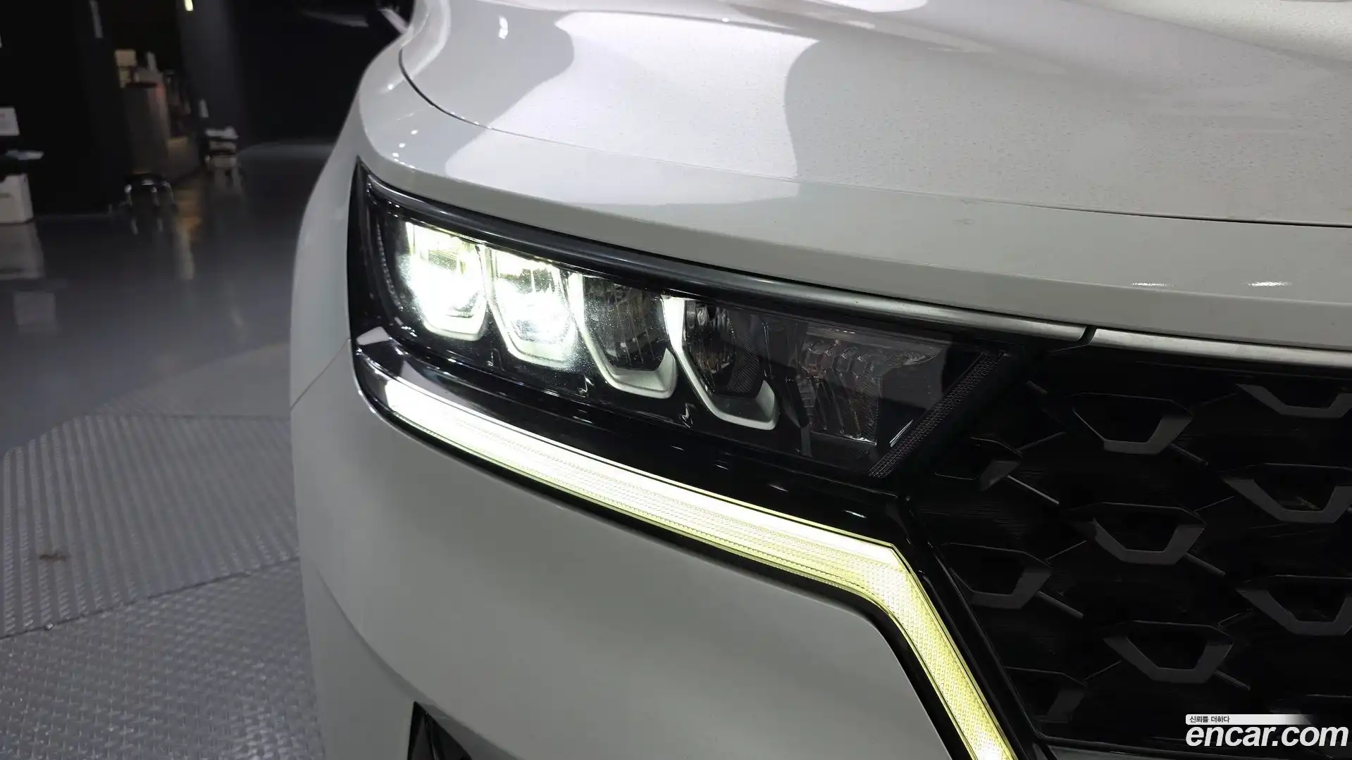 Sorento Kia 2022.3-OUTER-032