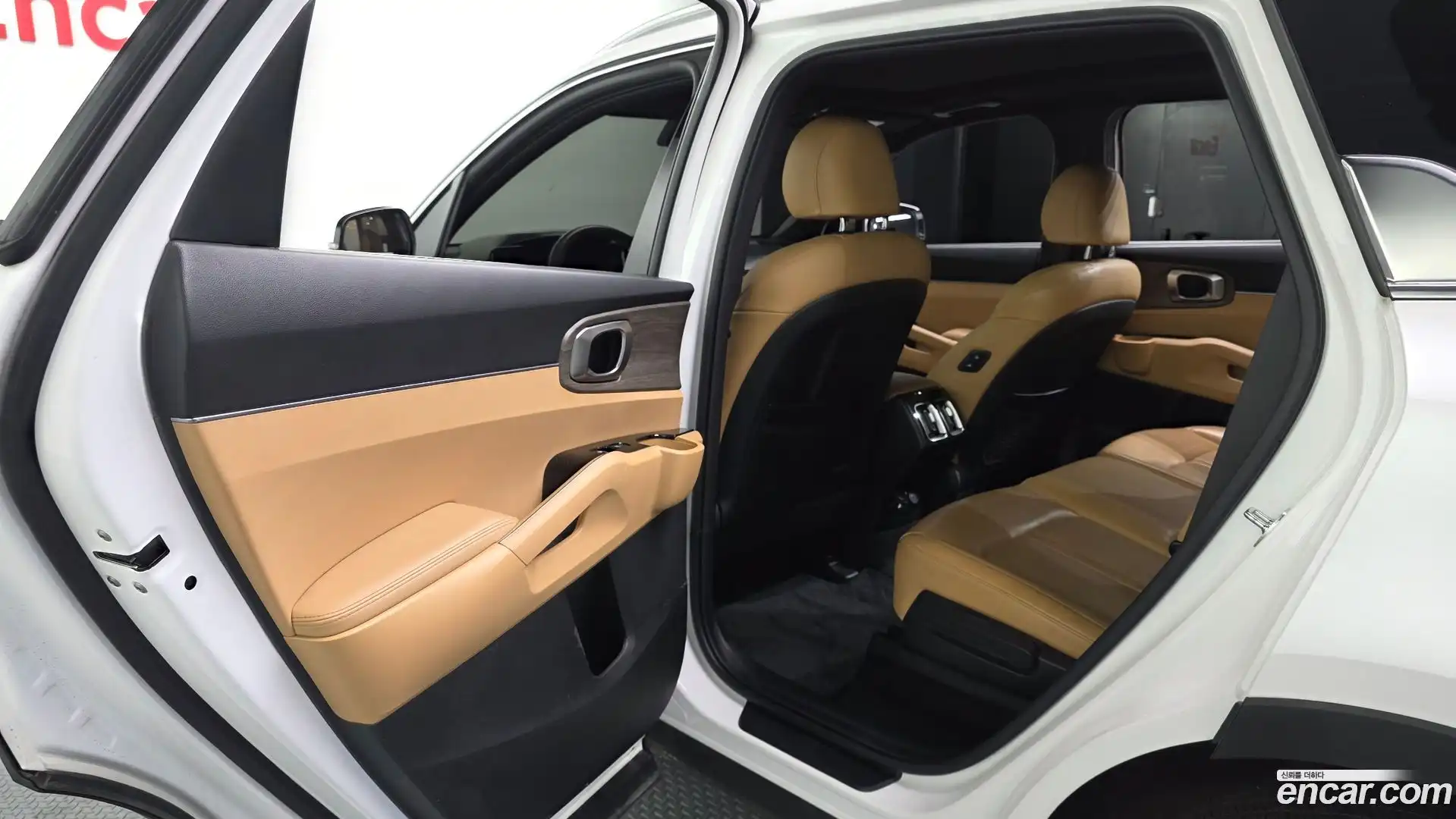 Sorento Kia 2022.3-INNER-036