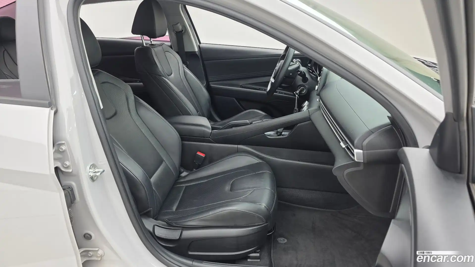 AVANTE Hyundai 2020.9-OPTION-015
