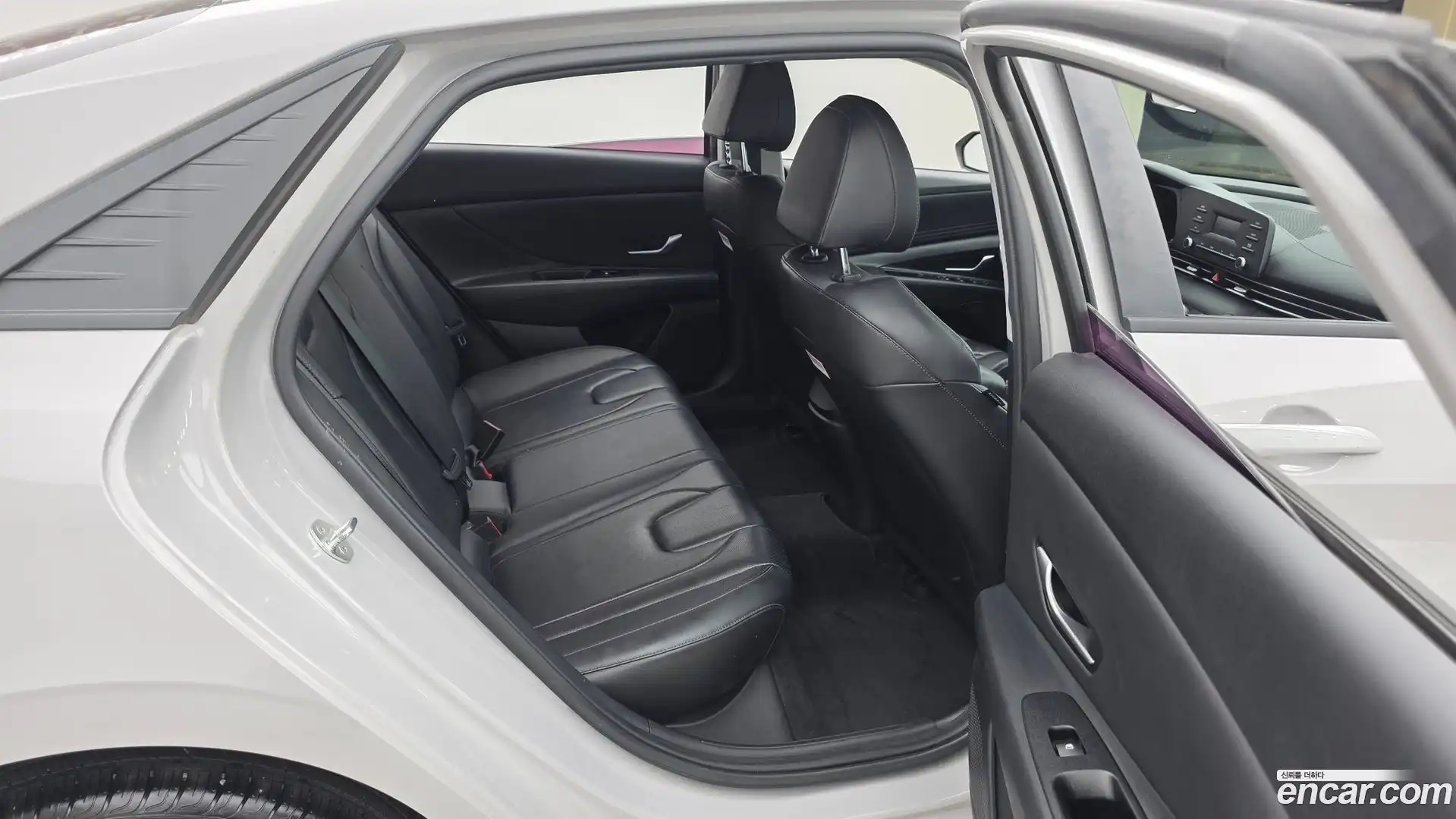 AVANTE Hyundai 2020.9-OPTION-016