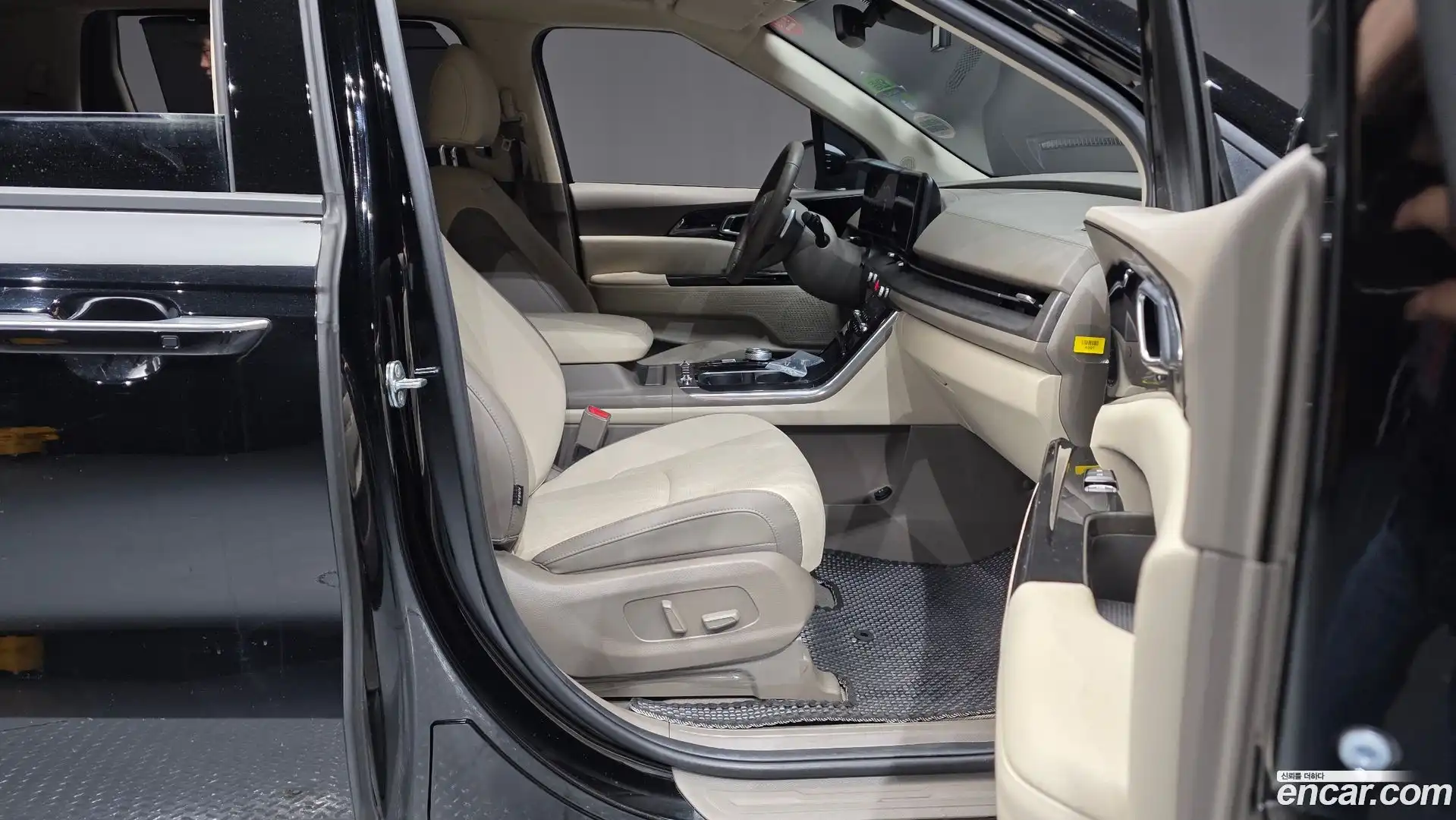 Canival Kia 2022.5-OPTION-015