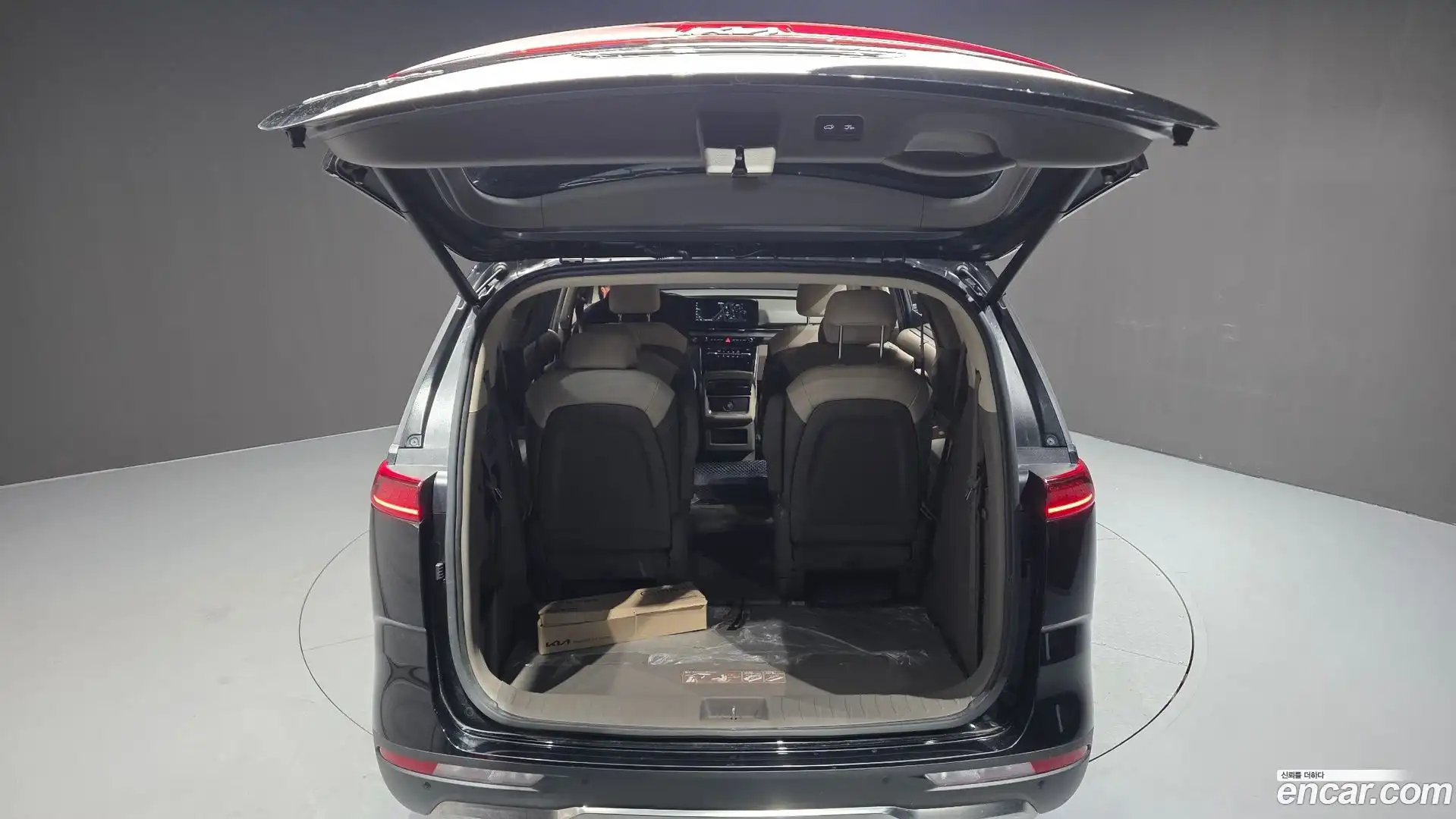 Canival Kia 2022.5-OPTION-024
