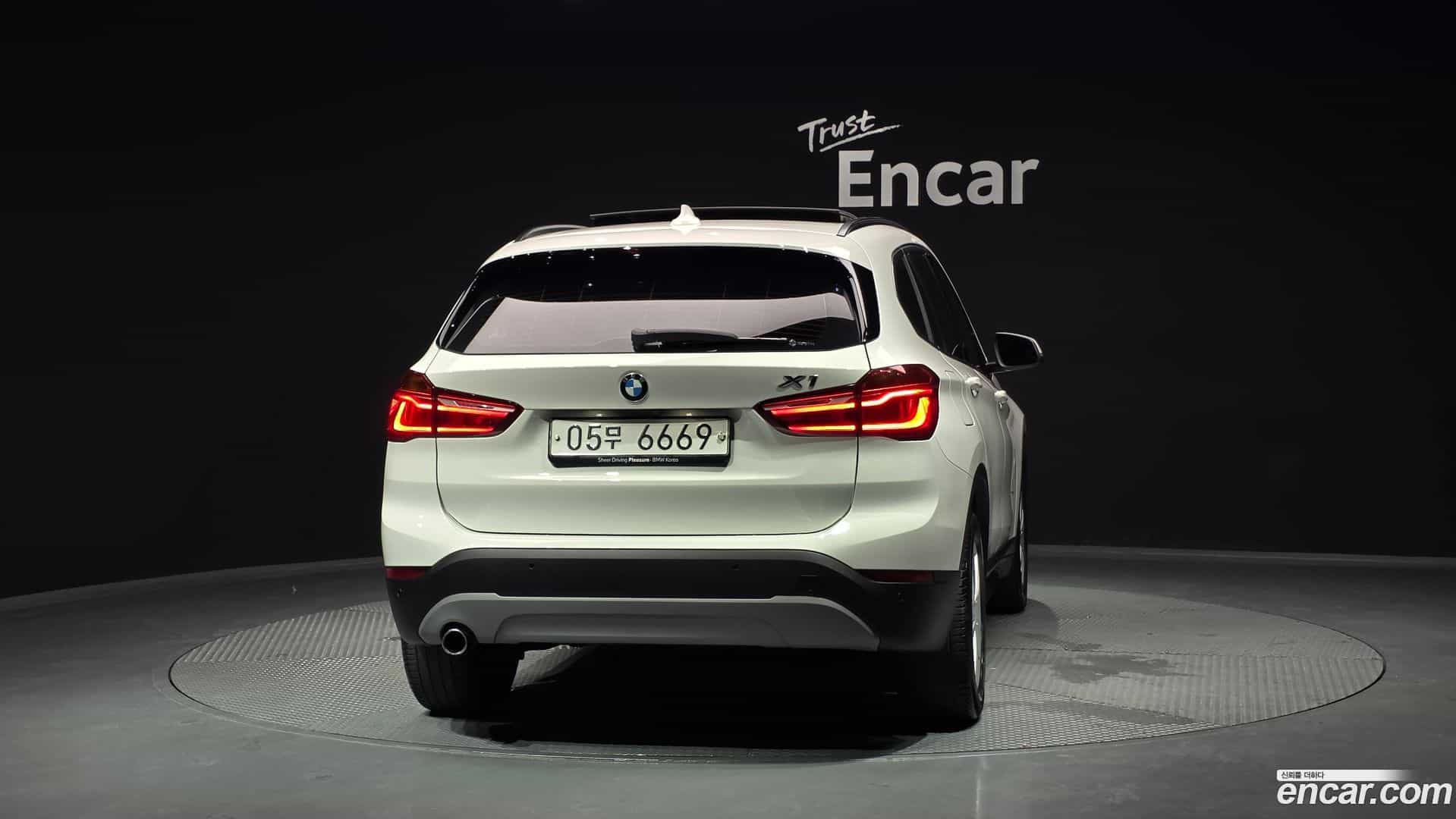 X1 BMW 2016.11-OUTER-004
