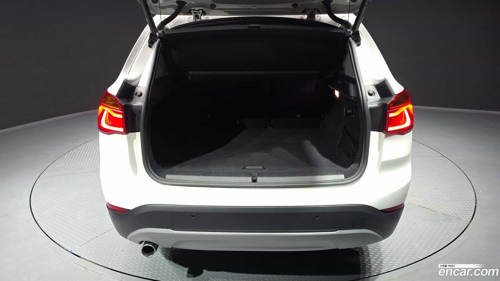 X1 BMW 2016.11-OPTION-024