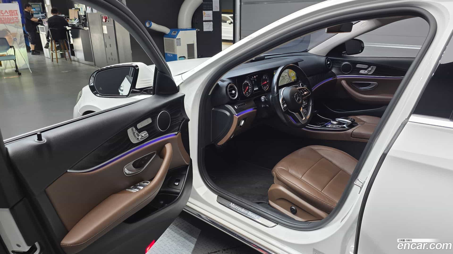 E-Class Mercedes-Benz 2019.7-INNER-010