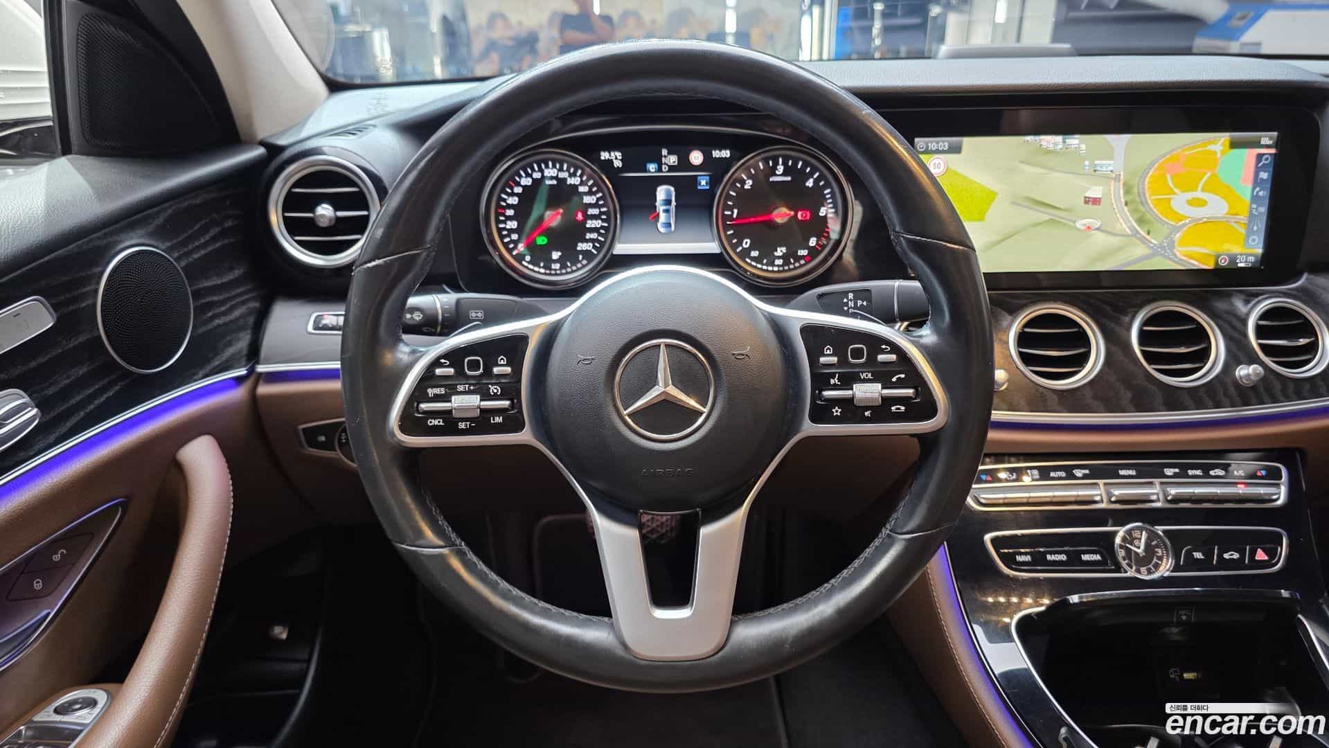 E-Class Mercedes-Benz 2019.7-OPTION-016