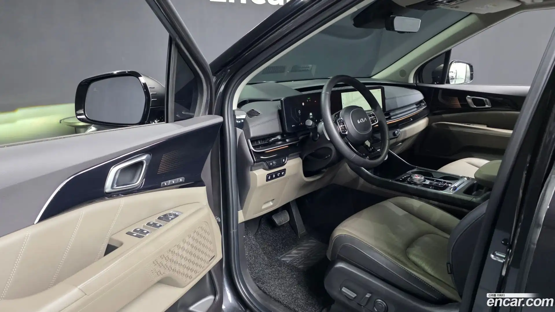 Canival Kia 2023.11-INNER-010