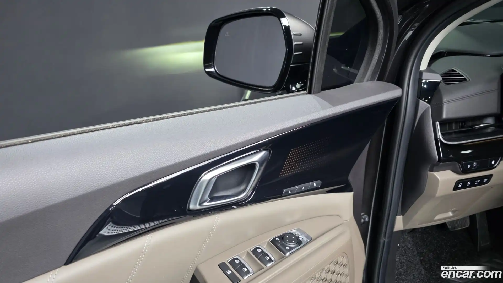 Canival Kia 2023.11-INNER-036