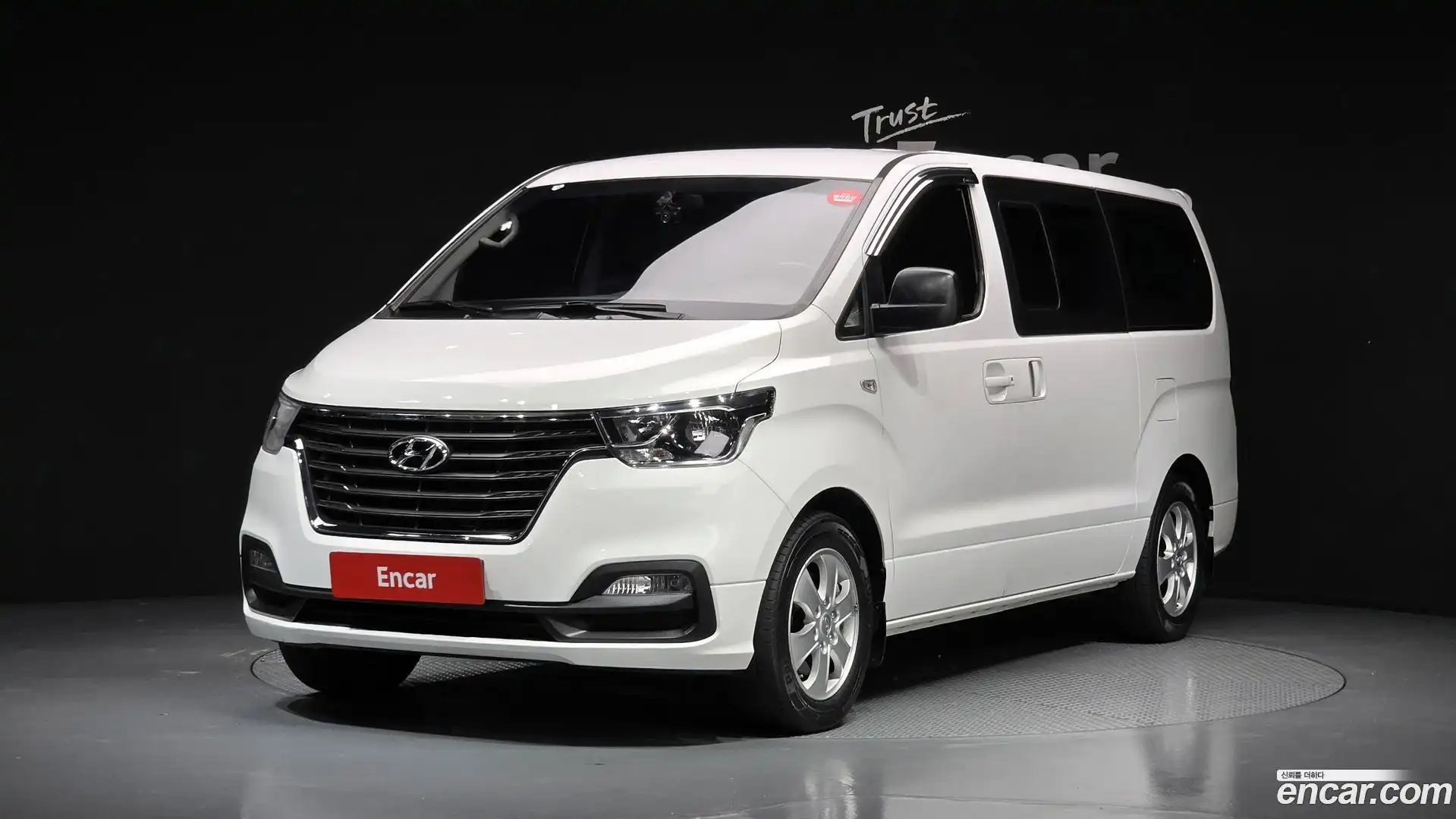 Starex Hyundai 2018.1-OUTER-001