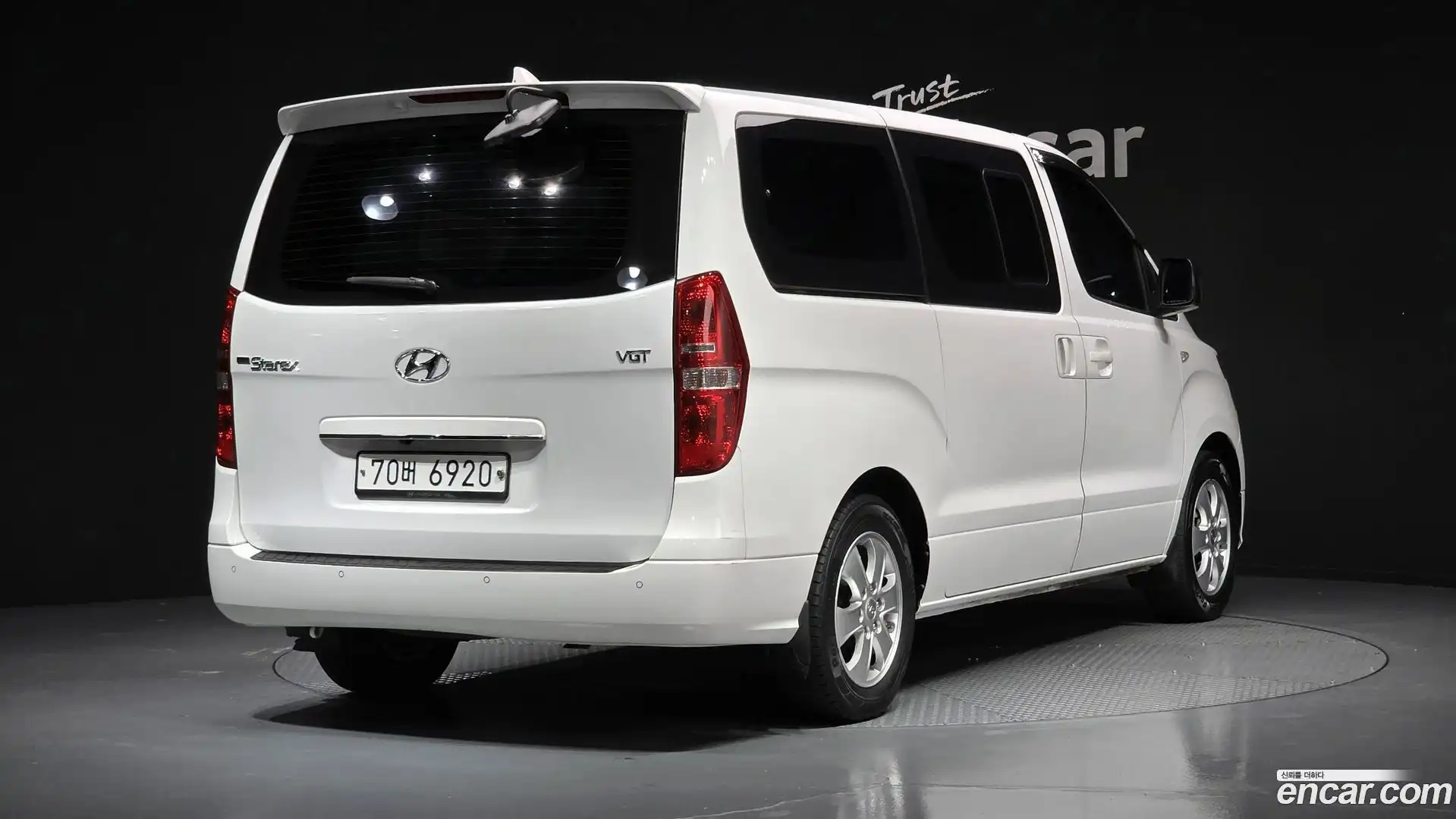 Starex Hyundai 2018.1-OUTER-002