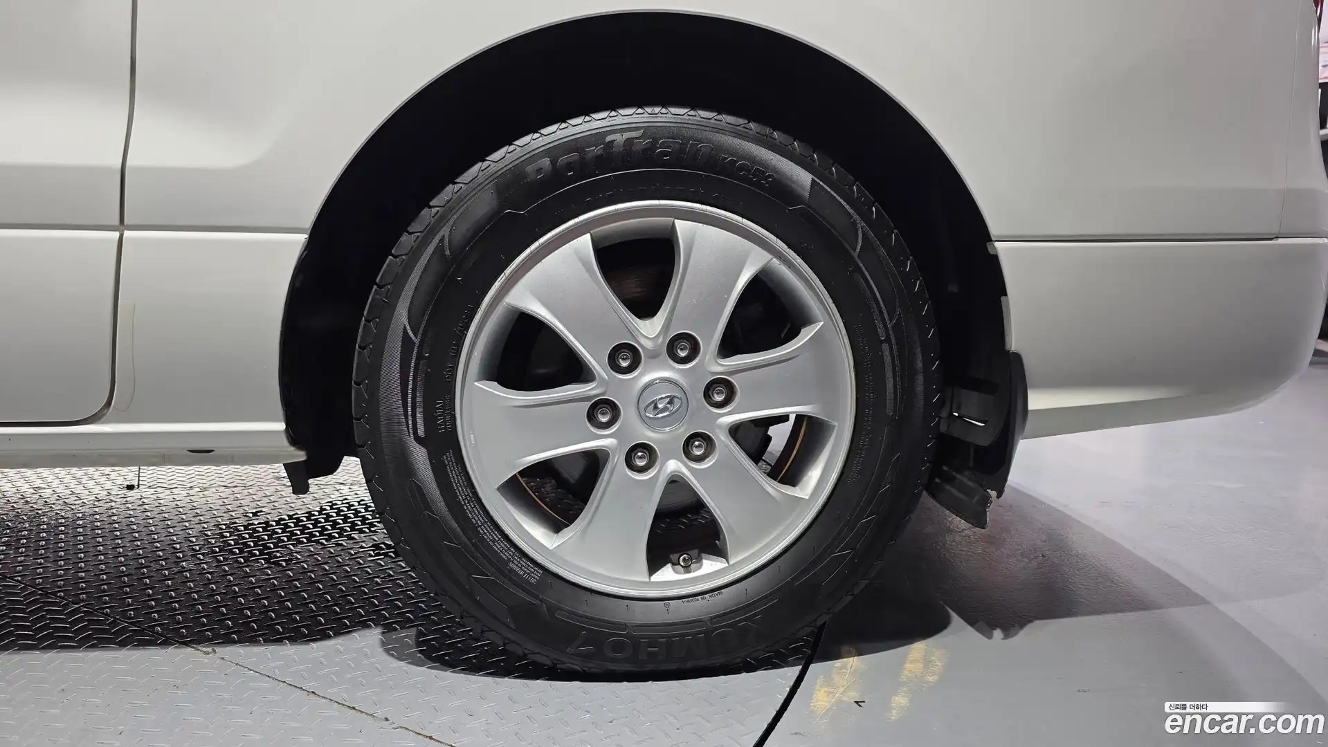 Starex Hyundai 2018.1-OUTER-031